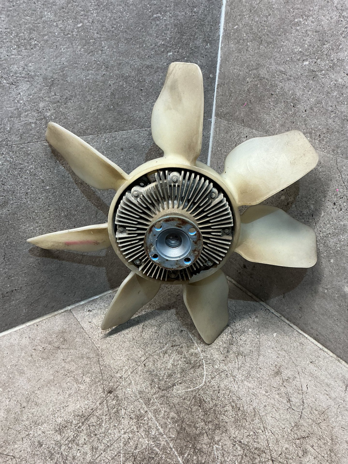2006 Toyota Hilux - Viscous Fan - (TAG17746)