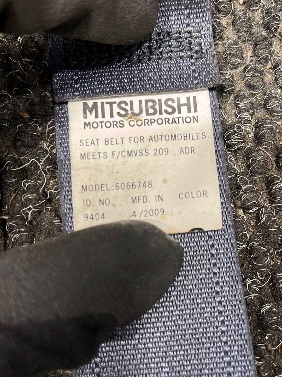 2005-2012 Mitsubishi Outlander II CW*W- Right Rear Seat belt- (TAG9437)
