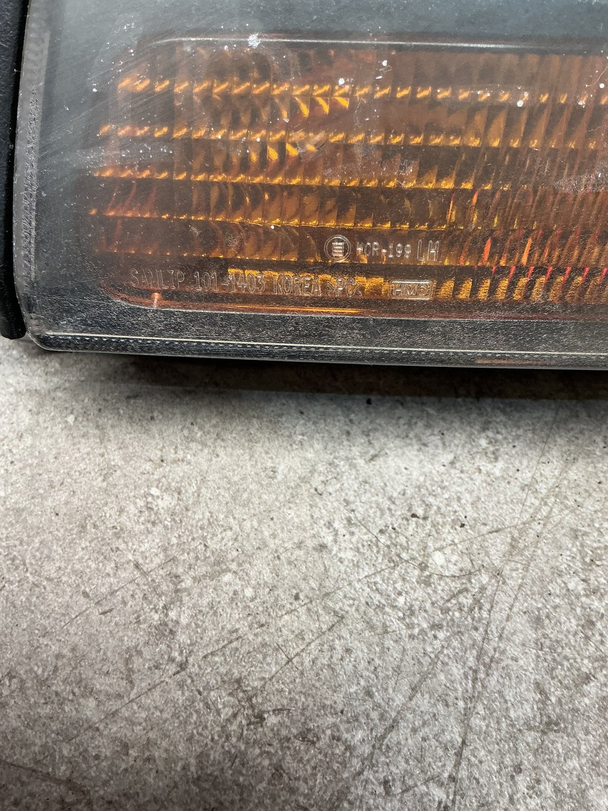 2010 Hyundai Tucson- Left Headlight- (TAG14554)