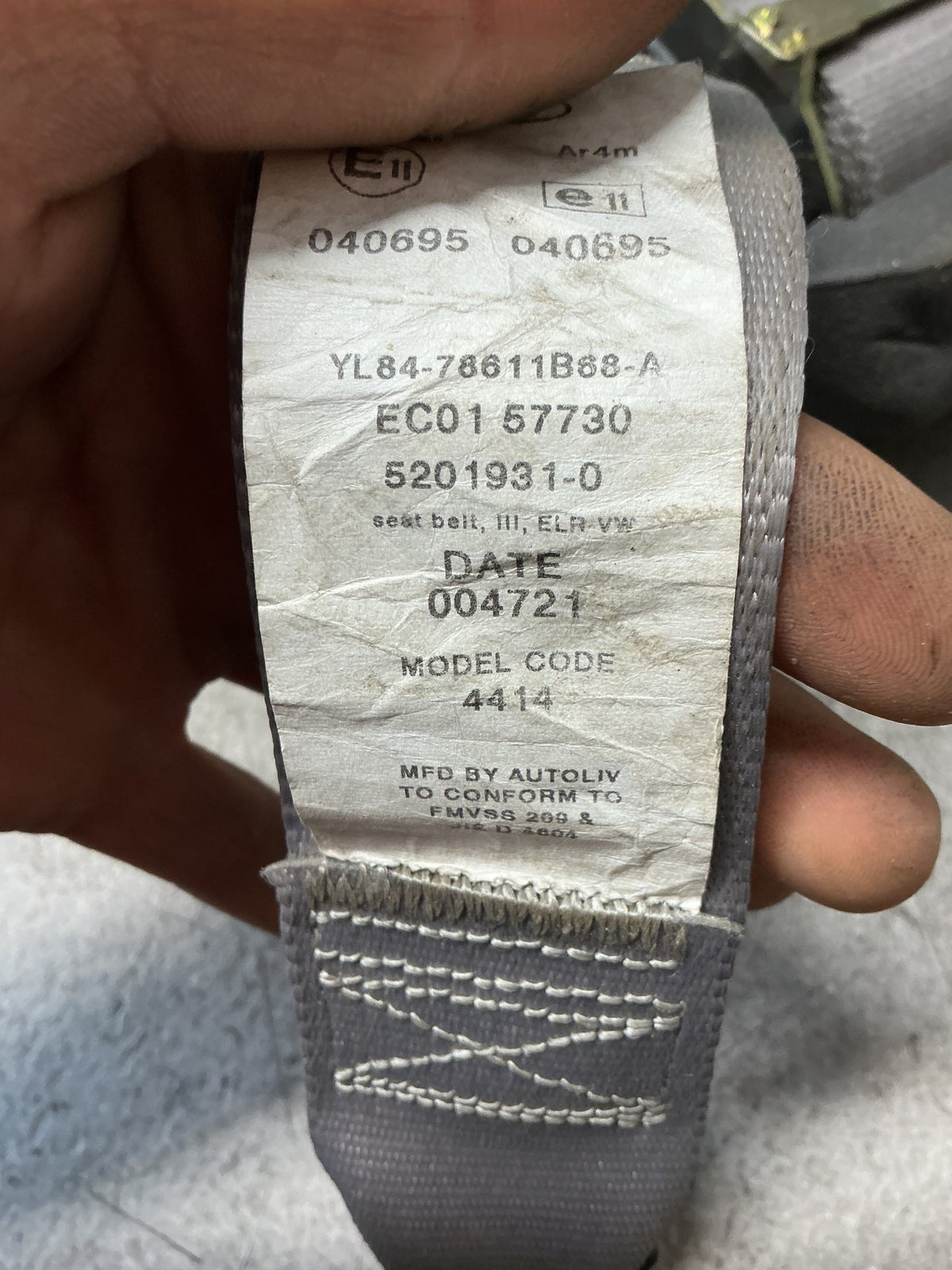 2011 Ford Escape 8W067- Right Rear Seat belt- (TAG13631) PN: YL84-78611B68-A