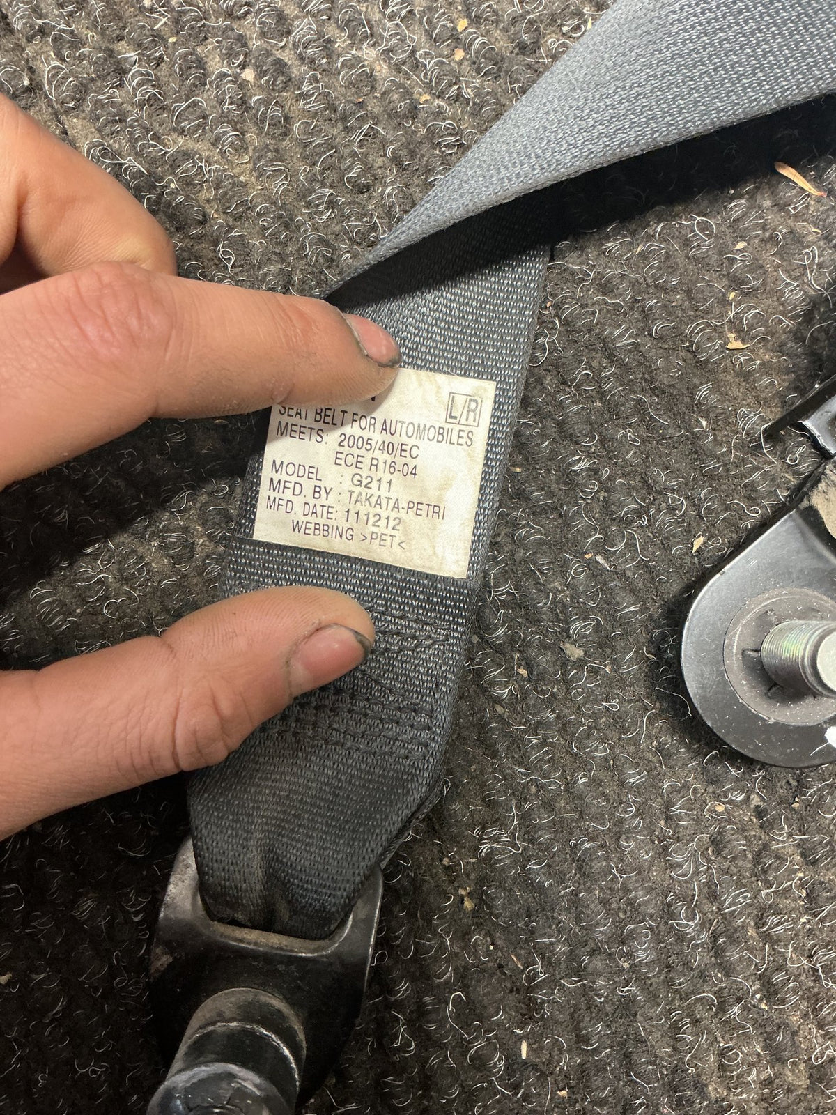 2013 Nissan Navara D40- Right Rear Seat belt- (TAG10177) PN: G211