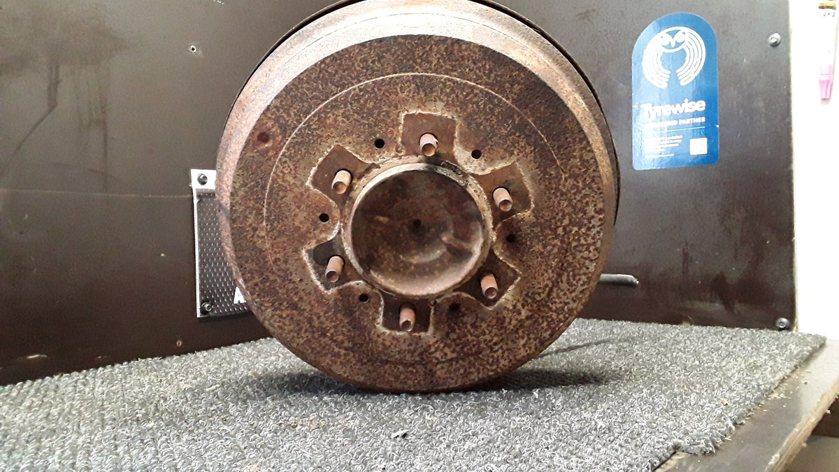 1989-1995 Toyota Hilux II N130 VZN130- Right Rear Drive Axle- (TAG6390)