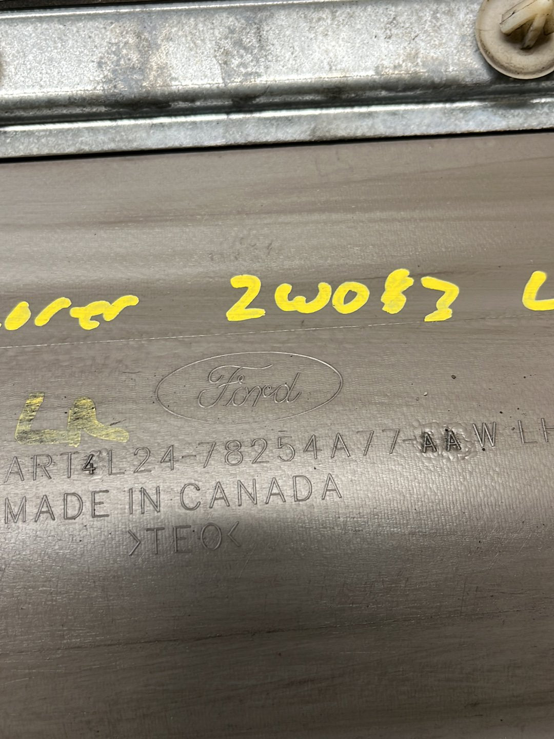 2005 Ford Explorer- Left Rear Door Moulding- (TAG8638)