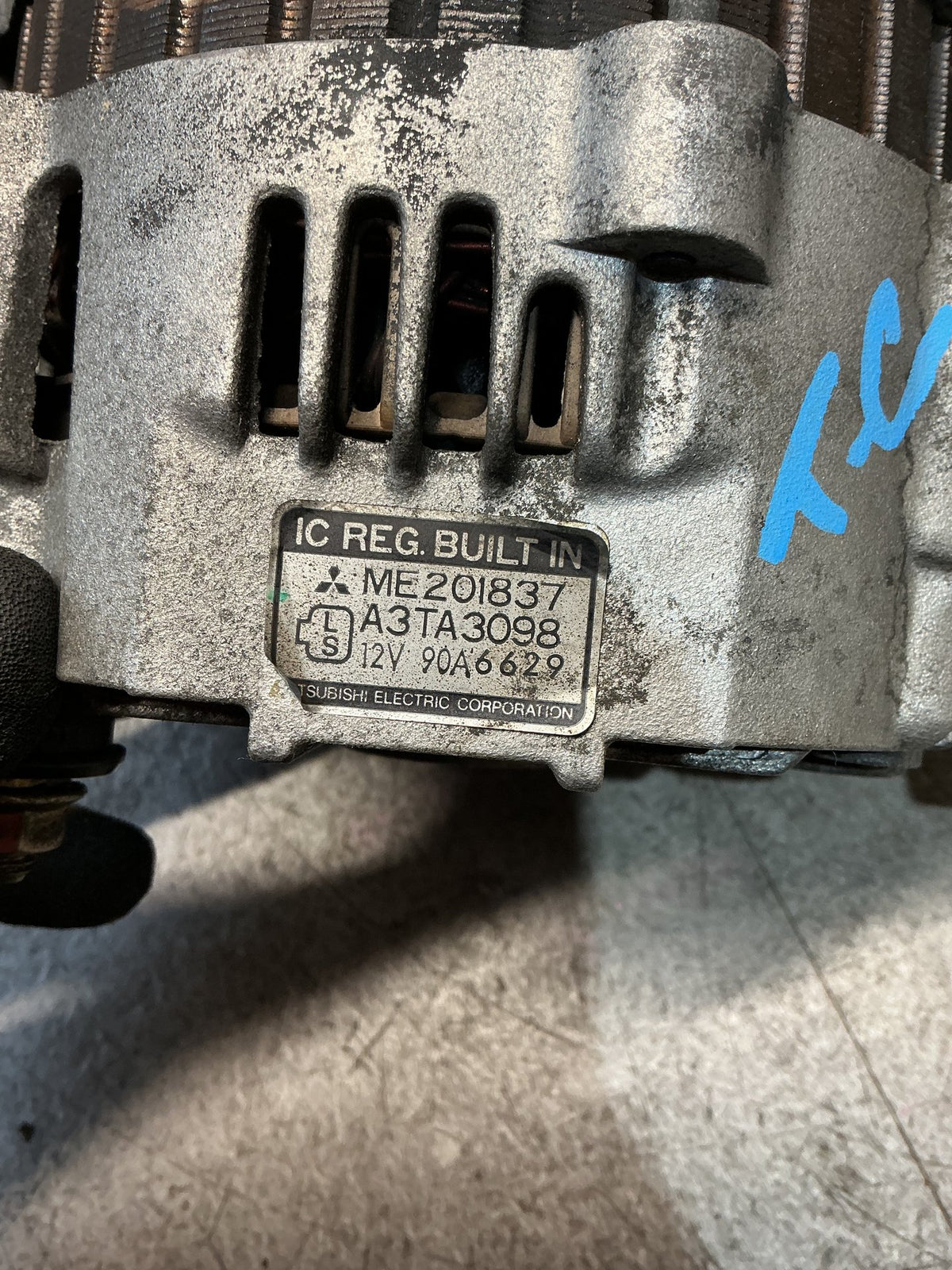 1997 Mitsubishi Challenger K97- Alternator- (TAG15127) PN: A3TA3098