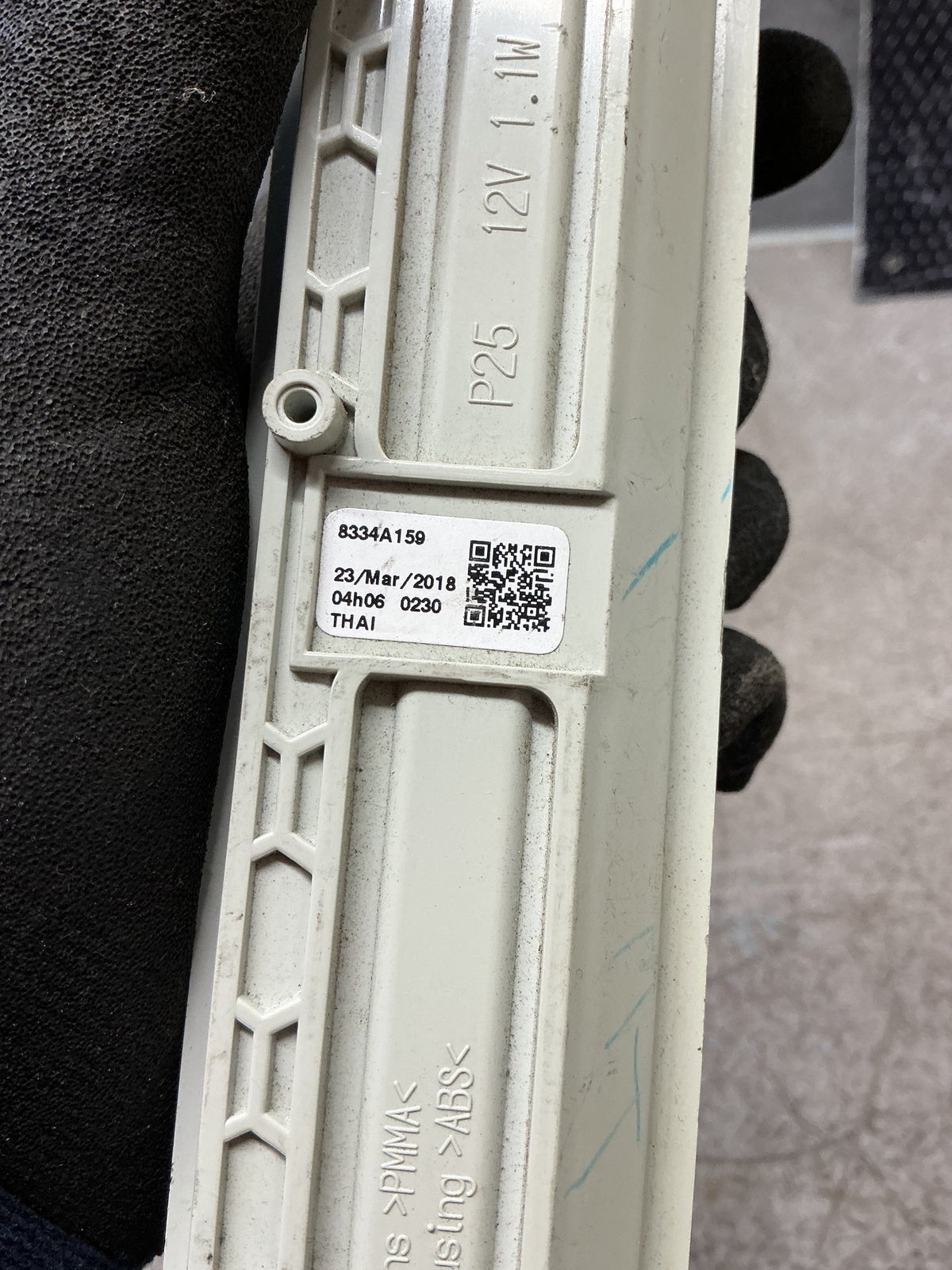 2016-2019 Mitsubishi Triton- High Level Stoplight- (TAG16295)