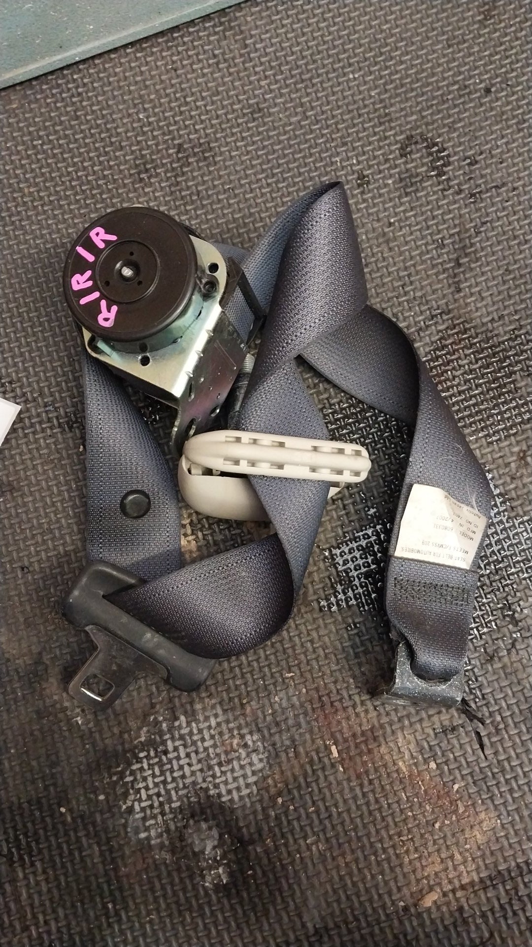 2007-2009 Mitsubishi Delica D5 CV*W- Right Rear Seat belt- (TAG1560)