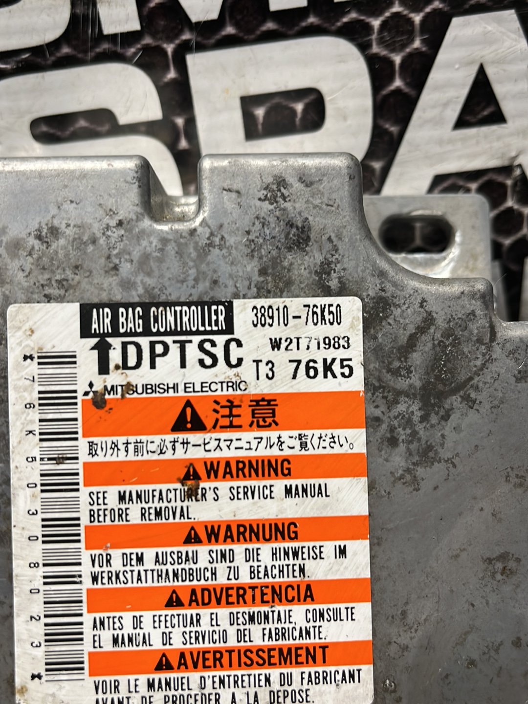 2010 Suzuki Grand Vitara- Airbag Module- (TAG9061) PN: 38910-76K50