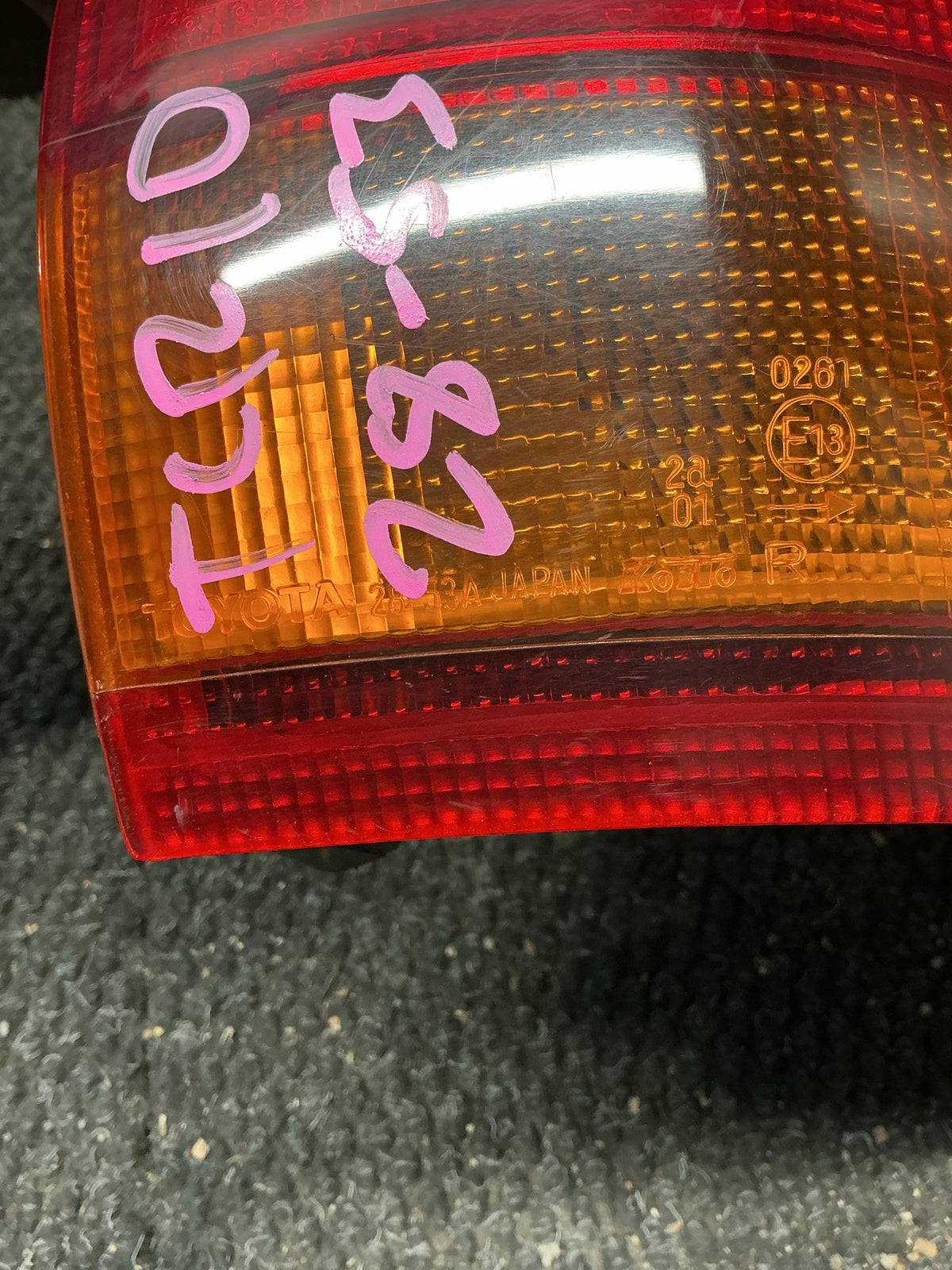 1995 Toyota Previa TCR10- Right Taillight- (TAG9866)