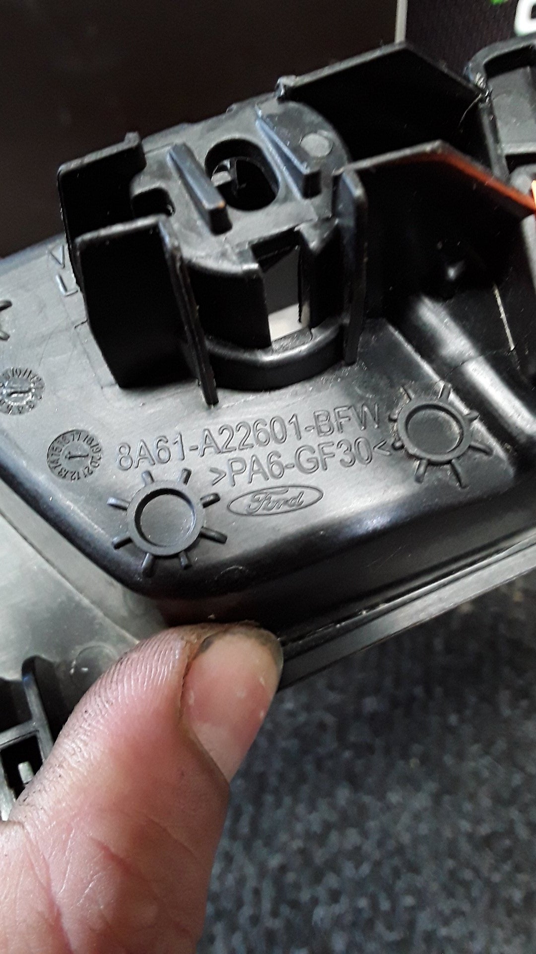 2015 Ford EcoSport TITANIUM 1.5- Left Front Door Interior Handle- (TAG6643)