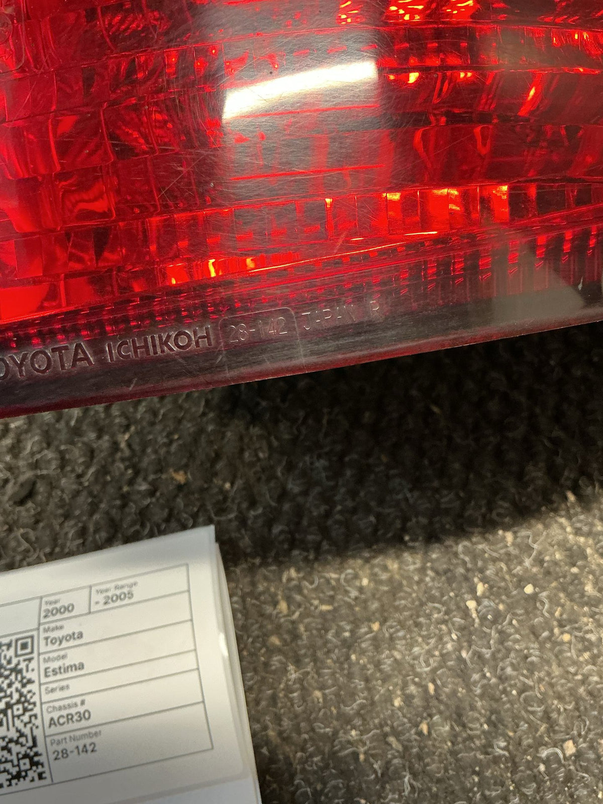 2000 Toyota Estima ACR30- Right Taillight- (TAG9861) PN: 28-142