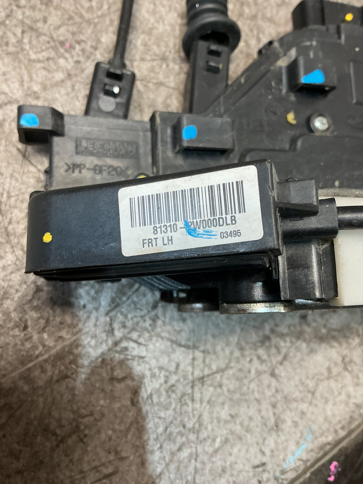 2014 Hyundai Santa Fe - Left Front Door Lock Actuator - (TAG18469)