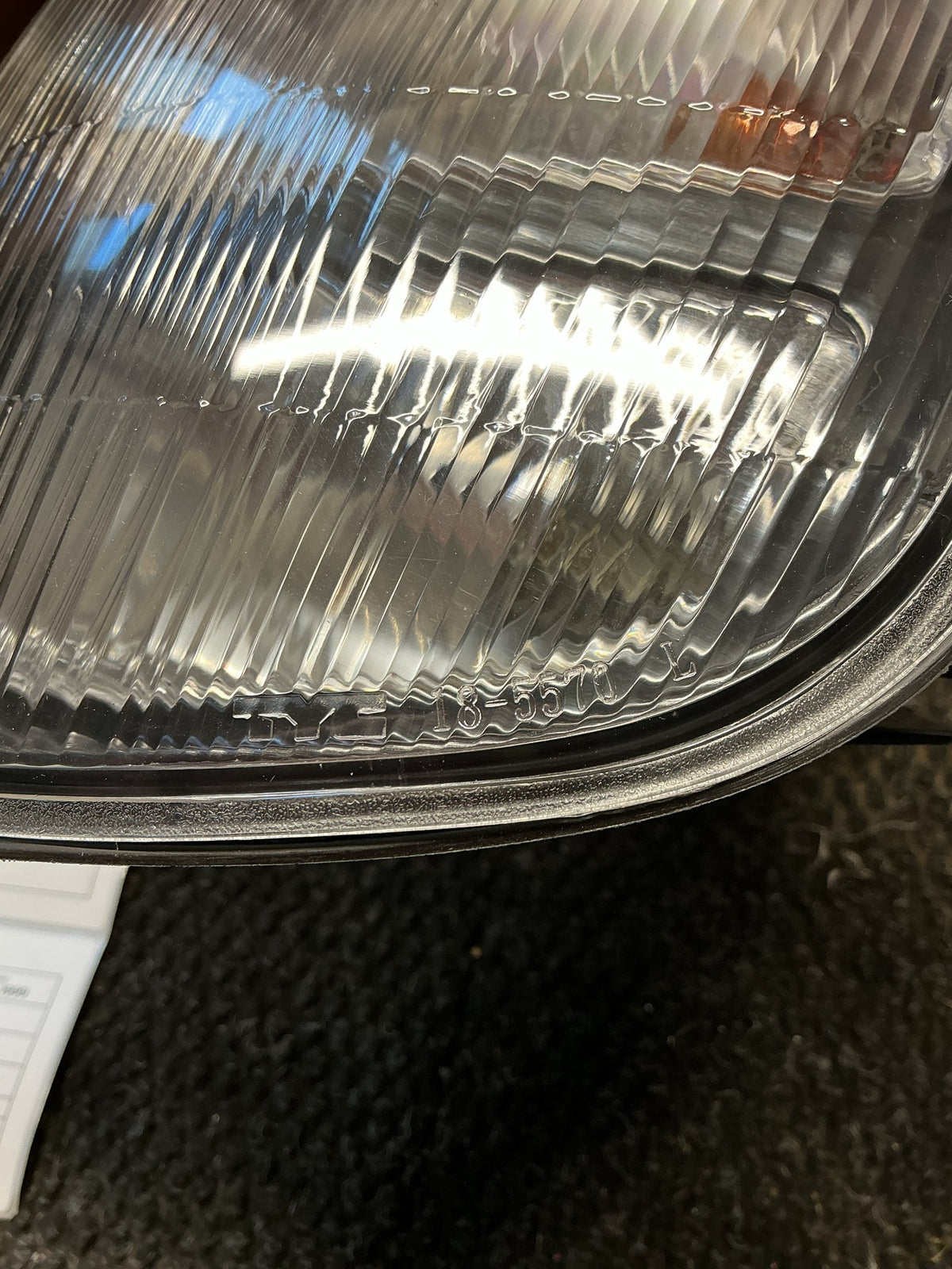 1994-1999 Mitsubishi Pajero- Left Corner Light- (TAG9714)