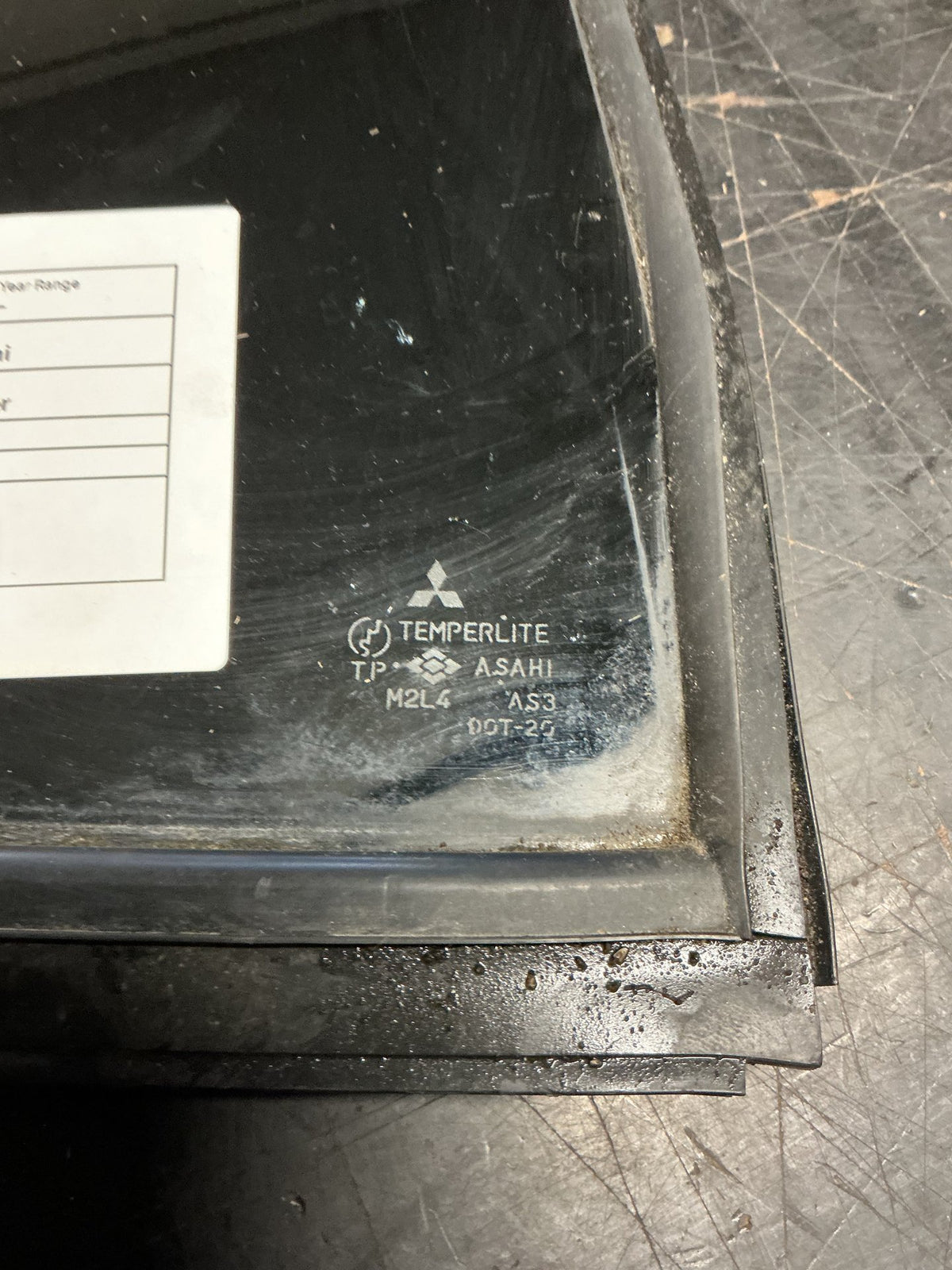1996 Mitsubishi Challenger k97 - Left Rear Quarter Door Glass - (TAG18648)