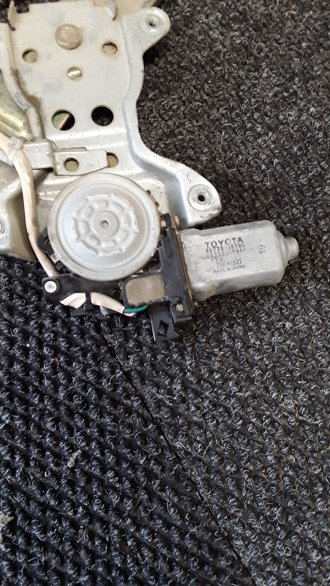 2000-2005 Toyota Hilux VI N160- Left Rear Window Regulator/Motor- (TAG5193)