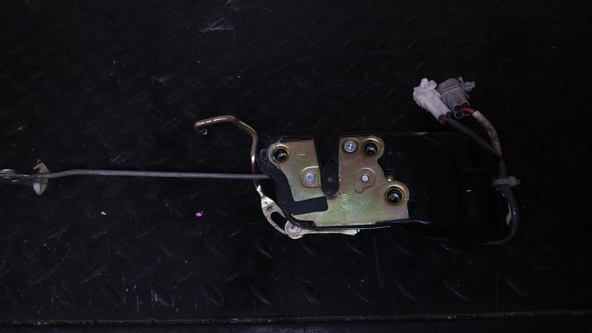 1989-2002 Toyota Hiace IV H100- Left Front Door Lock Actuator- (TAG3814)