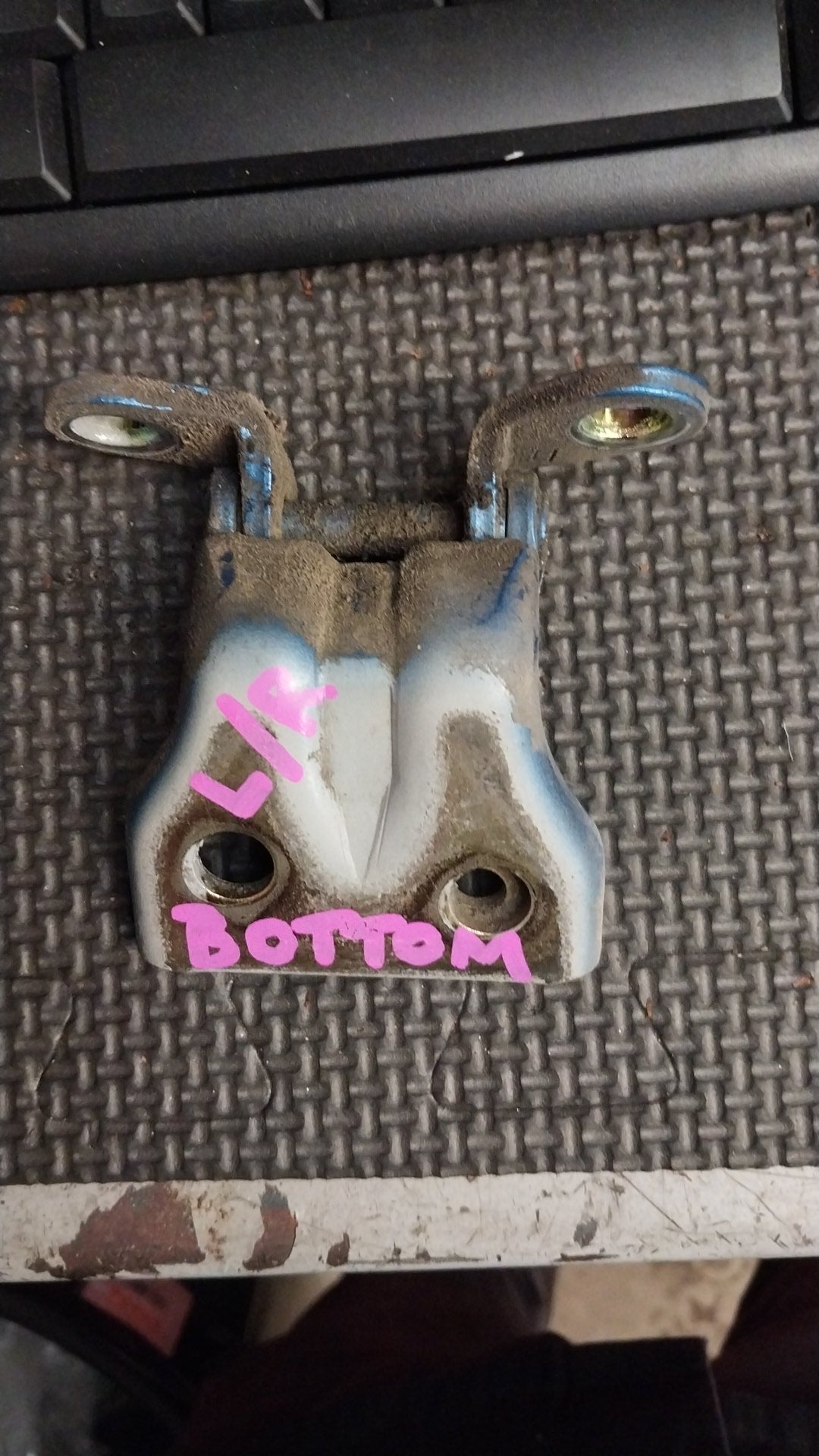 2001-2003 Holden Rodeo TF- Left Rear Door Bottom Hinge- (TAG2788)