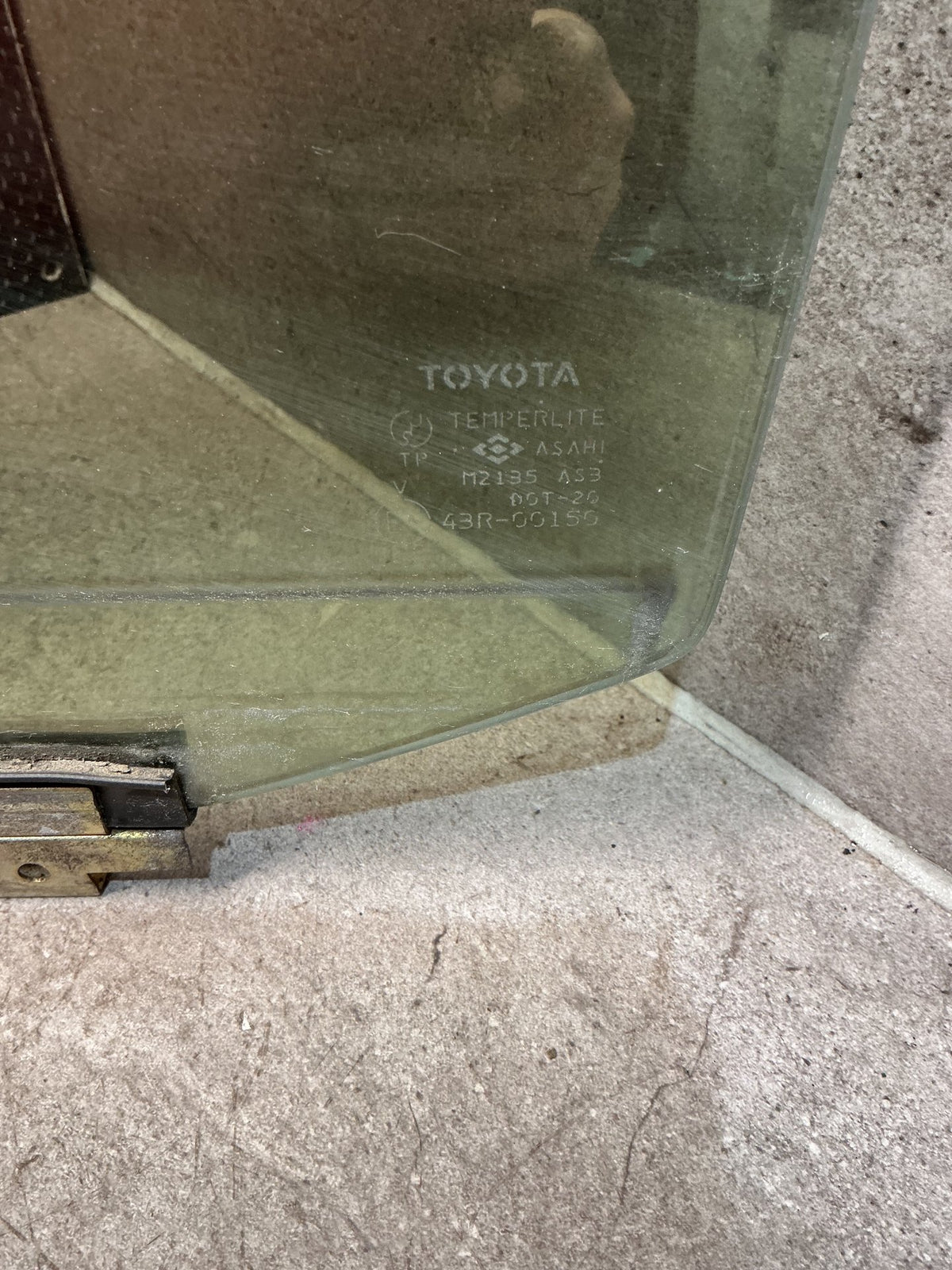 1995-2002 Toyota Surf N180- Left Rear Door Glass- (TAG15584)