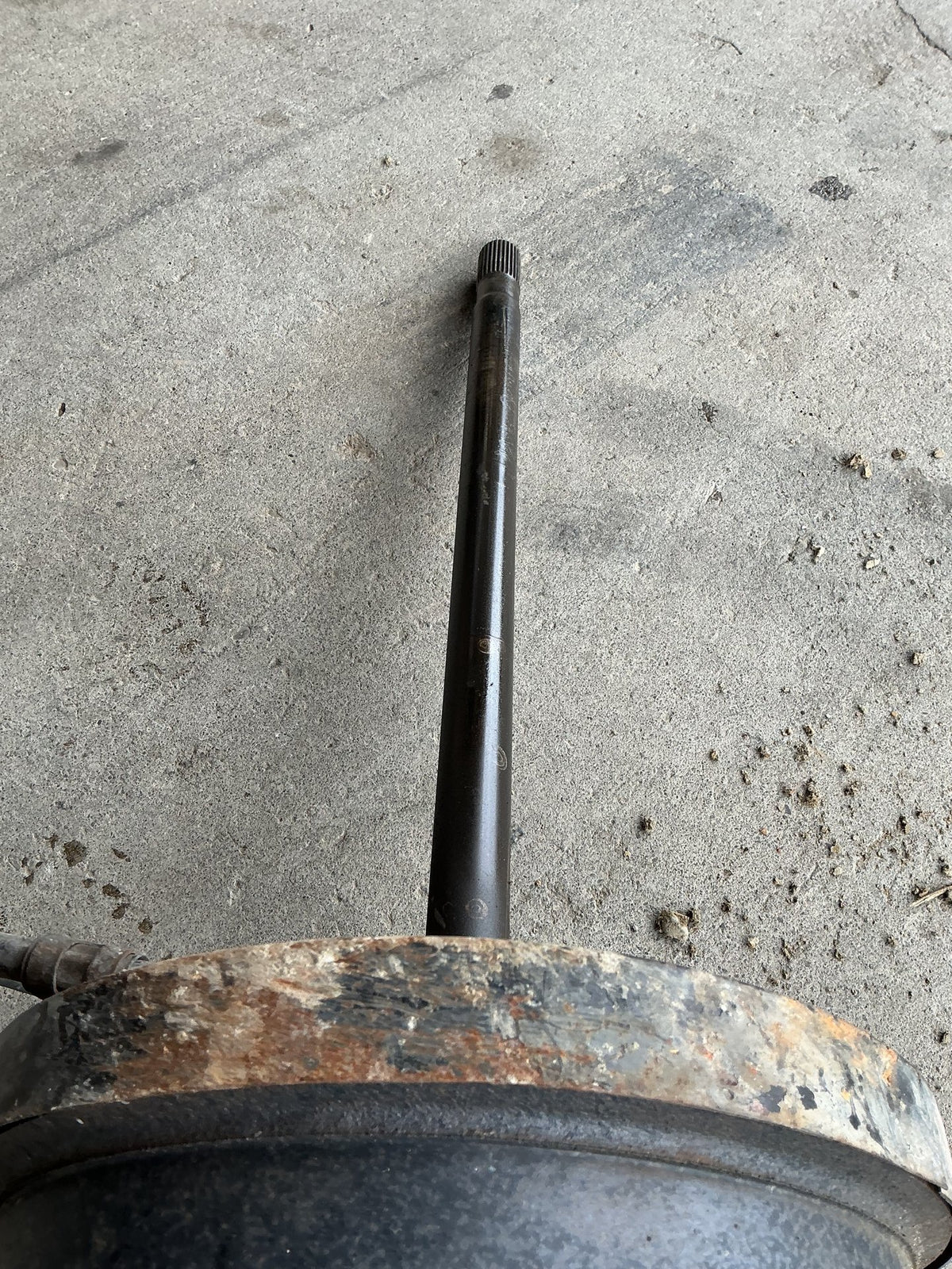 1993-2003 Toyota Hiace IV H100- Left Rear Drive Axle- (TAG11758)