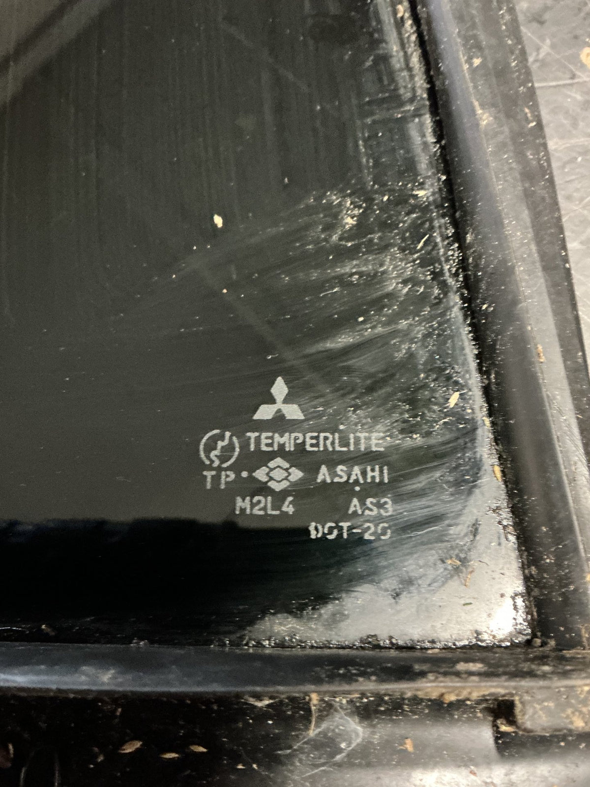 1996 Mitsubishi Challenger k97 - Right Rear Quarter Door Glass - (TAG18654)