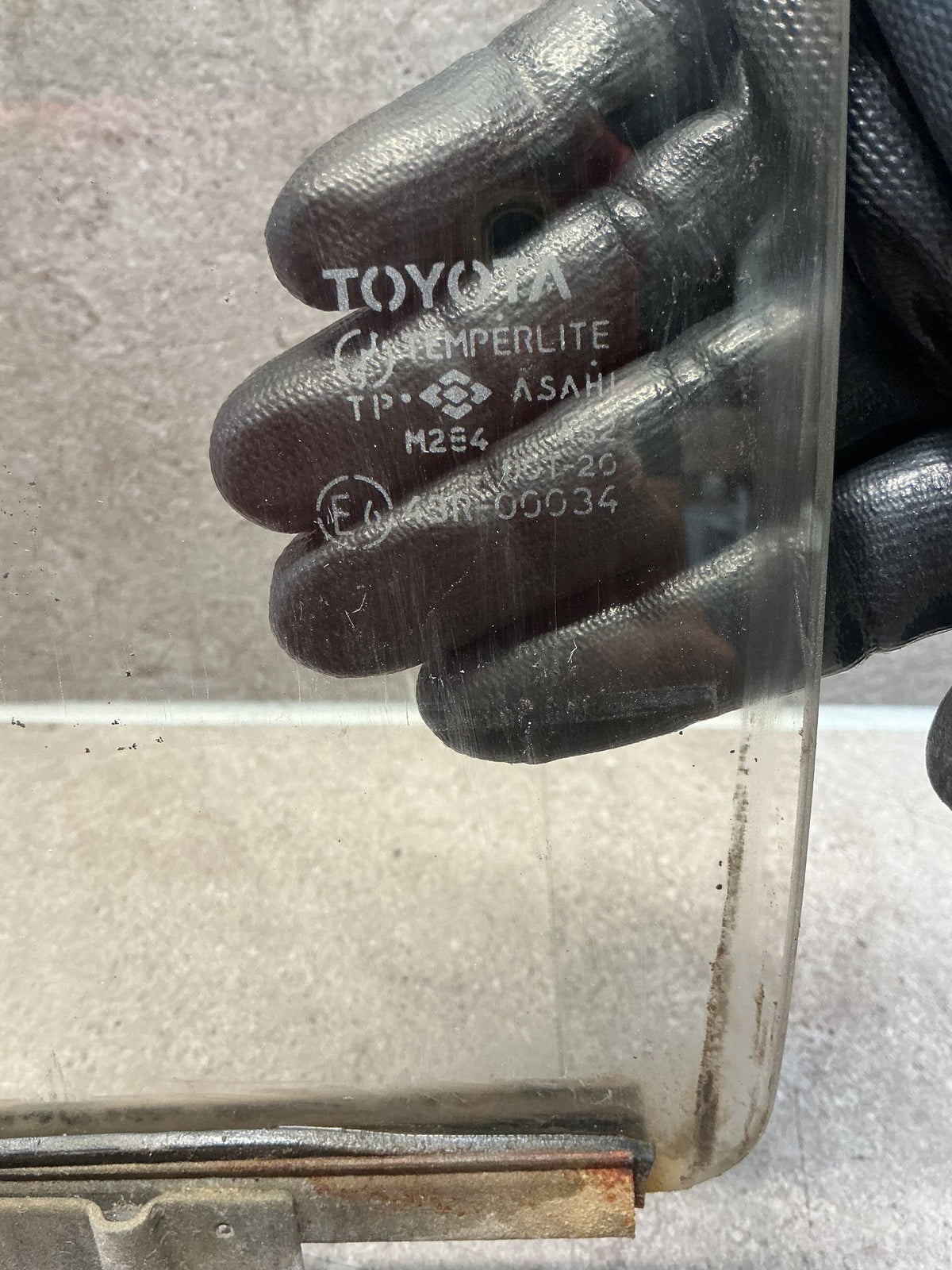 1994 Toyota Hilux Surf KZN130- Left Rear Door Glass- (TAG13534)