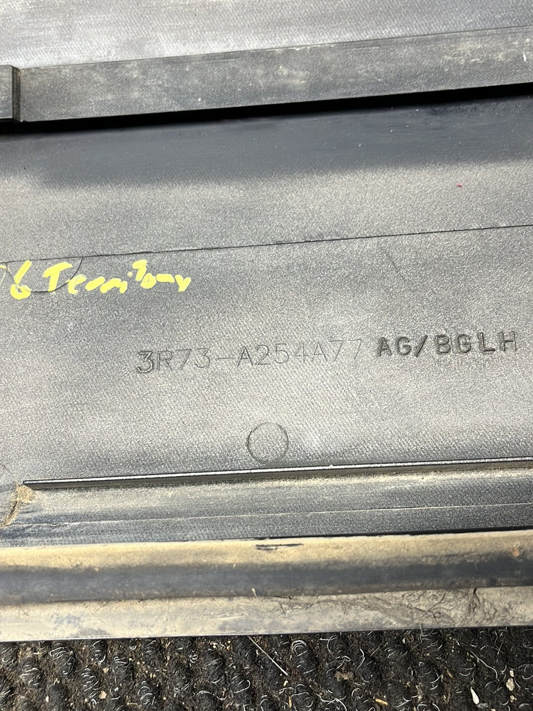 2006 Ford Territory- Left Rear Door Moulding- (TAG8624)