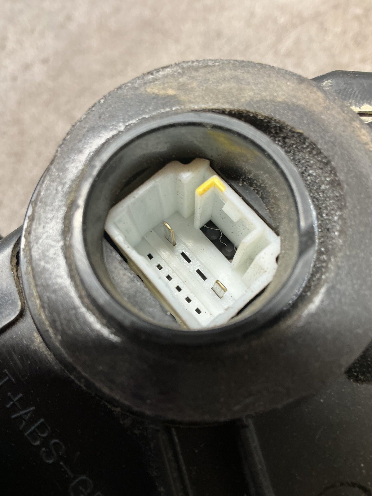 2009 Toyota Hilux VII N10- Left Front Door Lock Actuator- (TAG16170)
