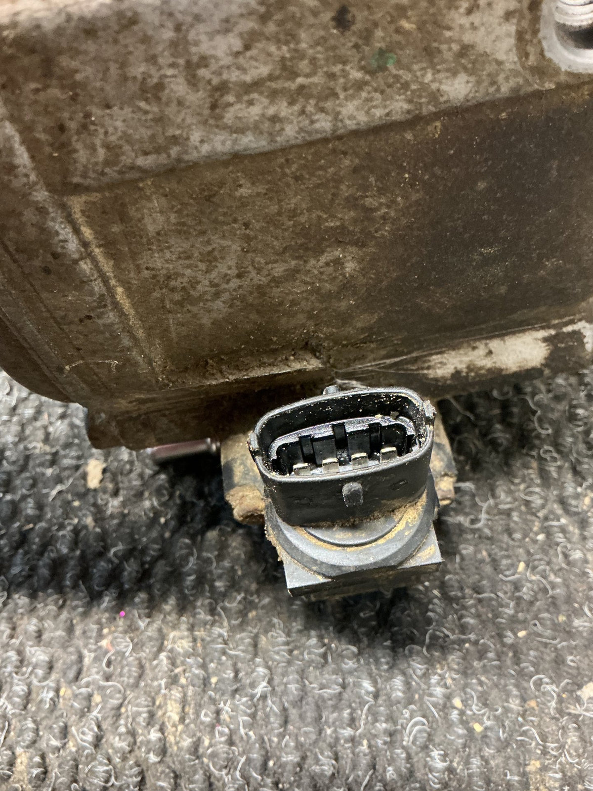 2012 Holden Colorado RG- Fuel Filter Housing- (TAG11287)