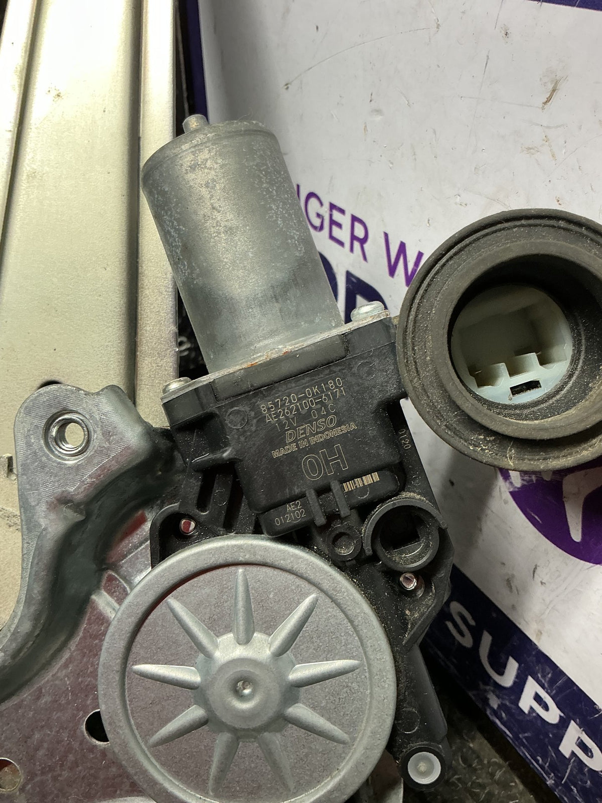 2015 Toyota Hilux VIII N130- Right Rear Window Regulator/Motor- (TAG10142)