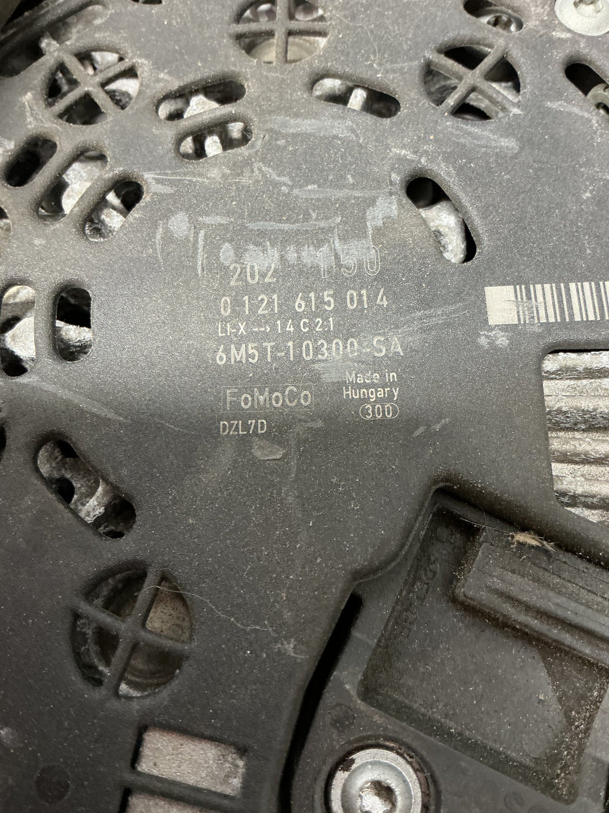 2012 Ford Kuga- Alternator- (TAG14858)