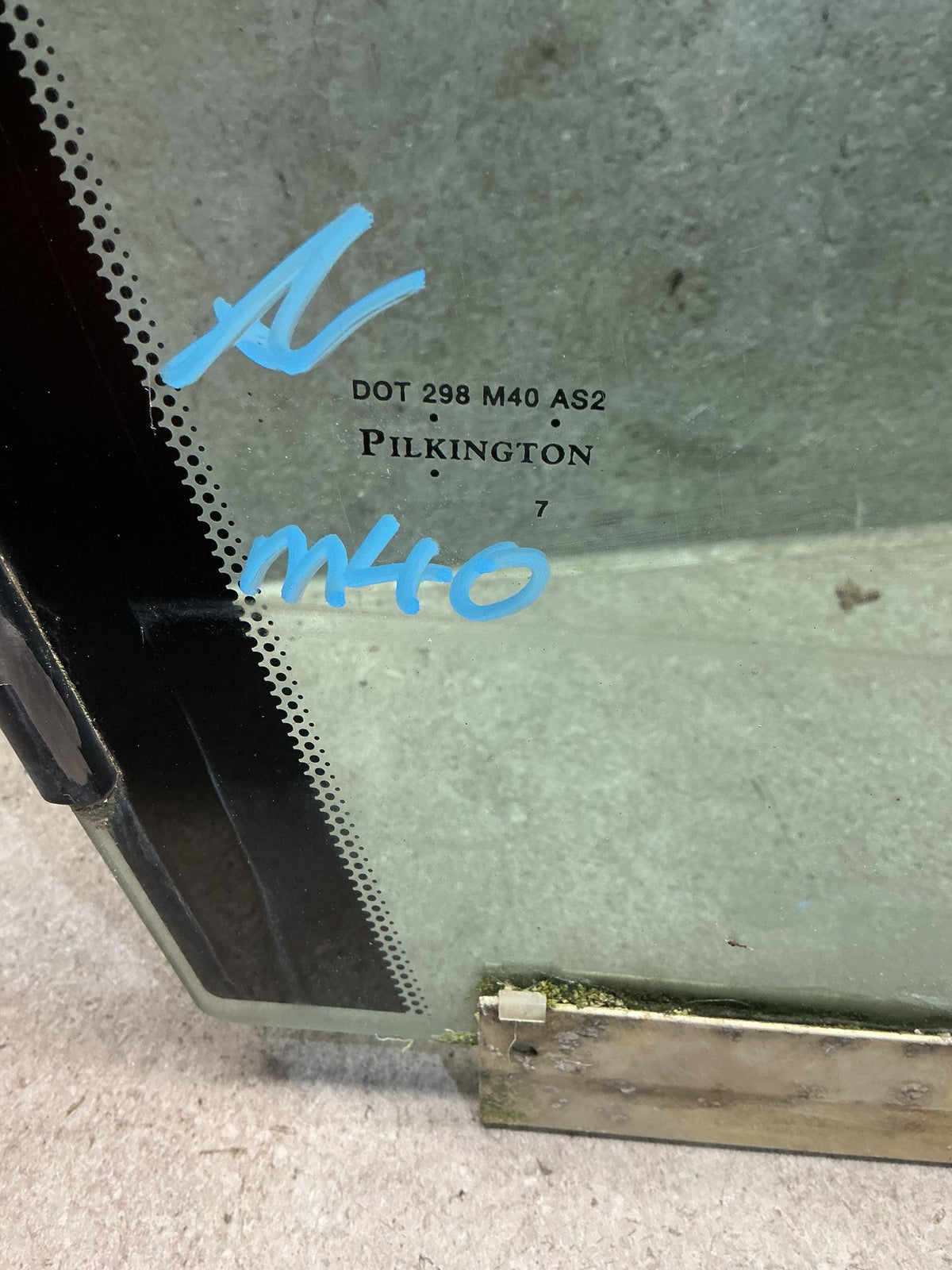 2003-2007 Holden Crewman - Right Front Door Glass - (TAG18805)