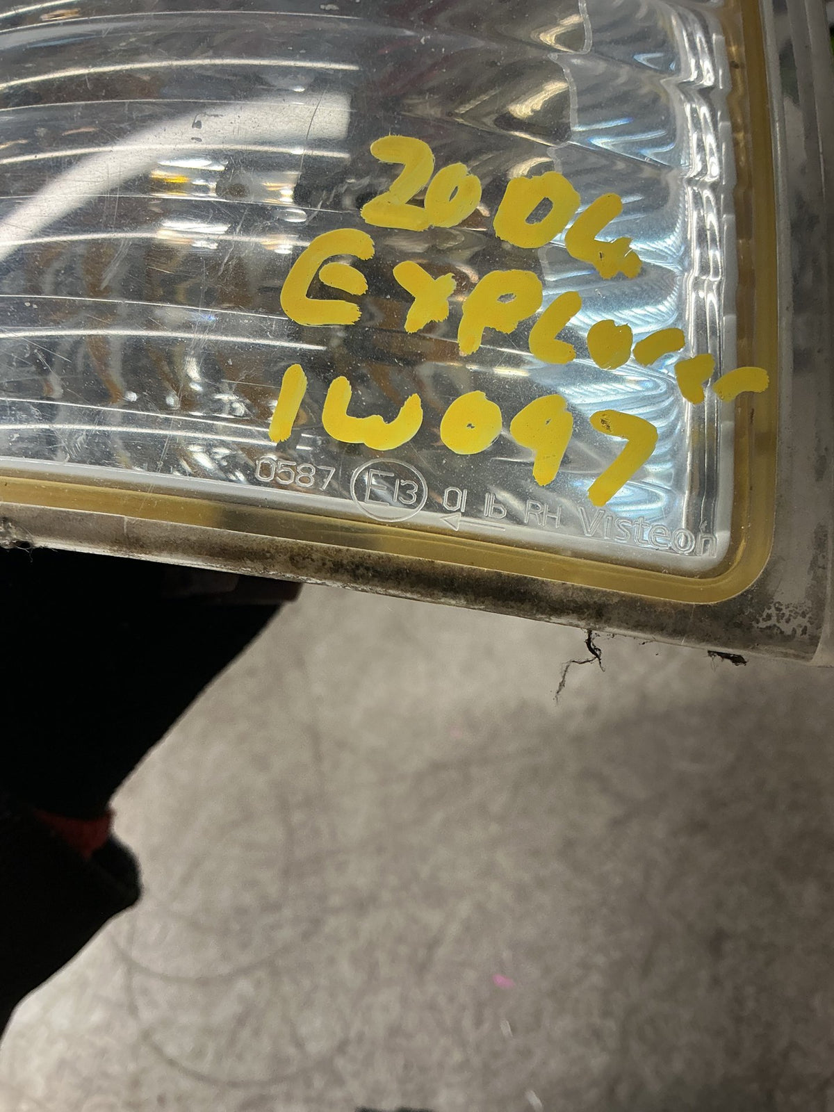 2004 Ford Explorer- Right Corner Light- (TAG17084)
