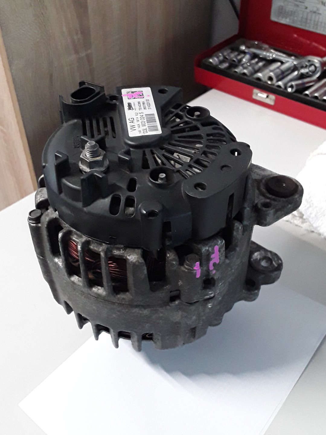 2014 Volkswagen Amarok- Alternator- (TAG13554)