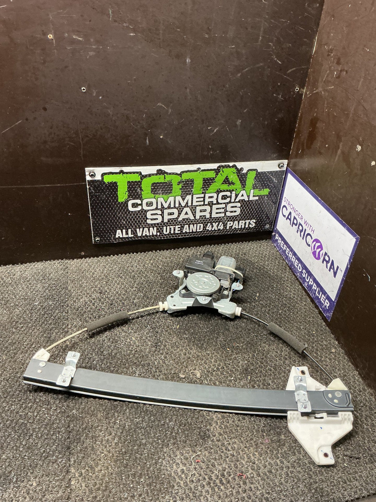 2012 Holden Captiva 5- Right Front Window Regulator/Motor- (TAG10334) PN: 20872600