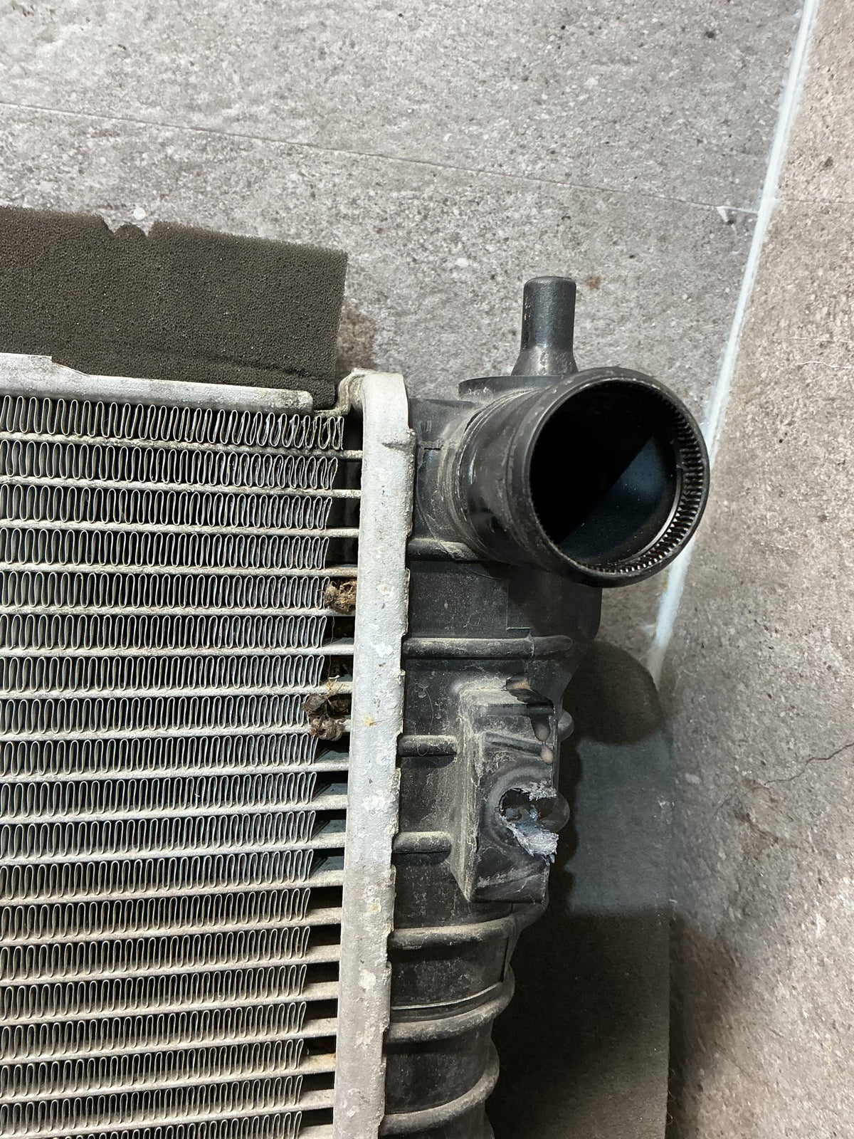 2012 Holden Captiva - Radiator - (TAG18511)