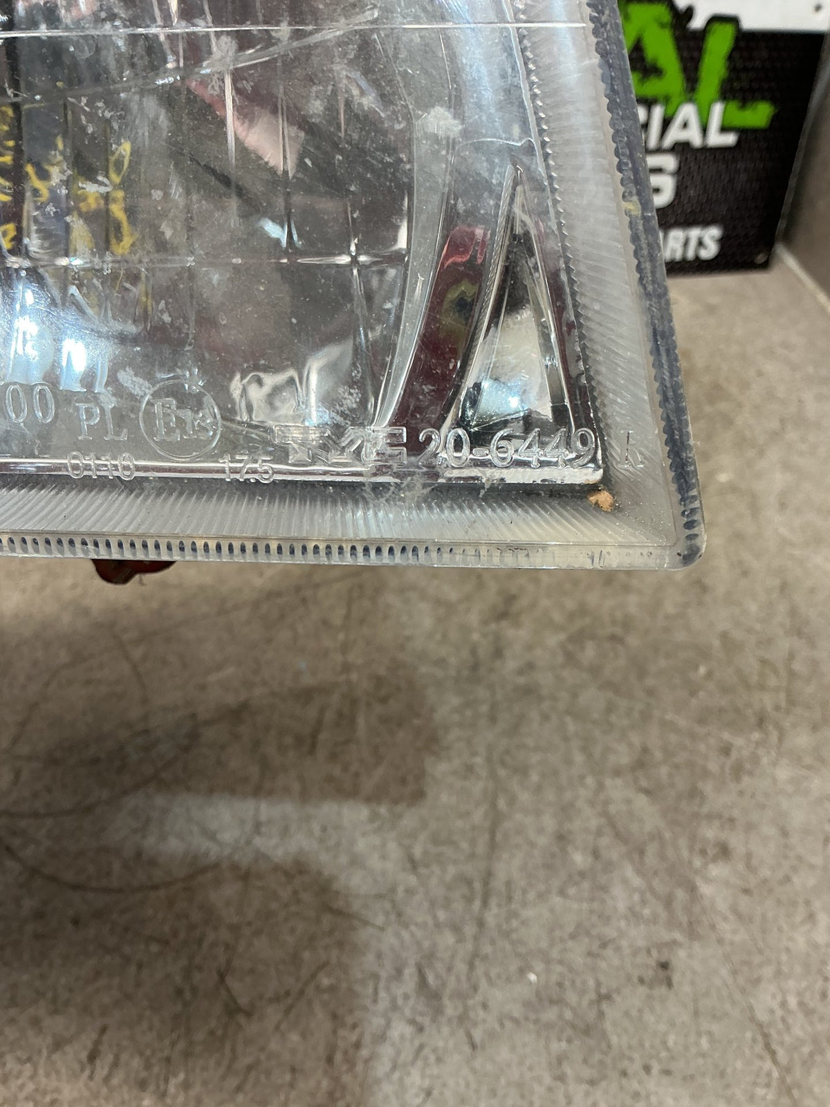 2006 Ford Courier UN- Right Headlight- (TAG16292)