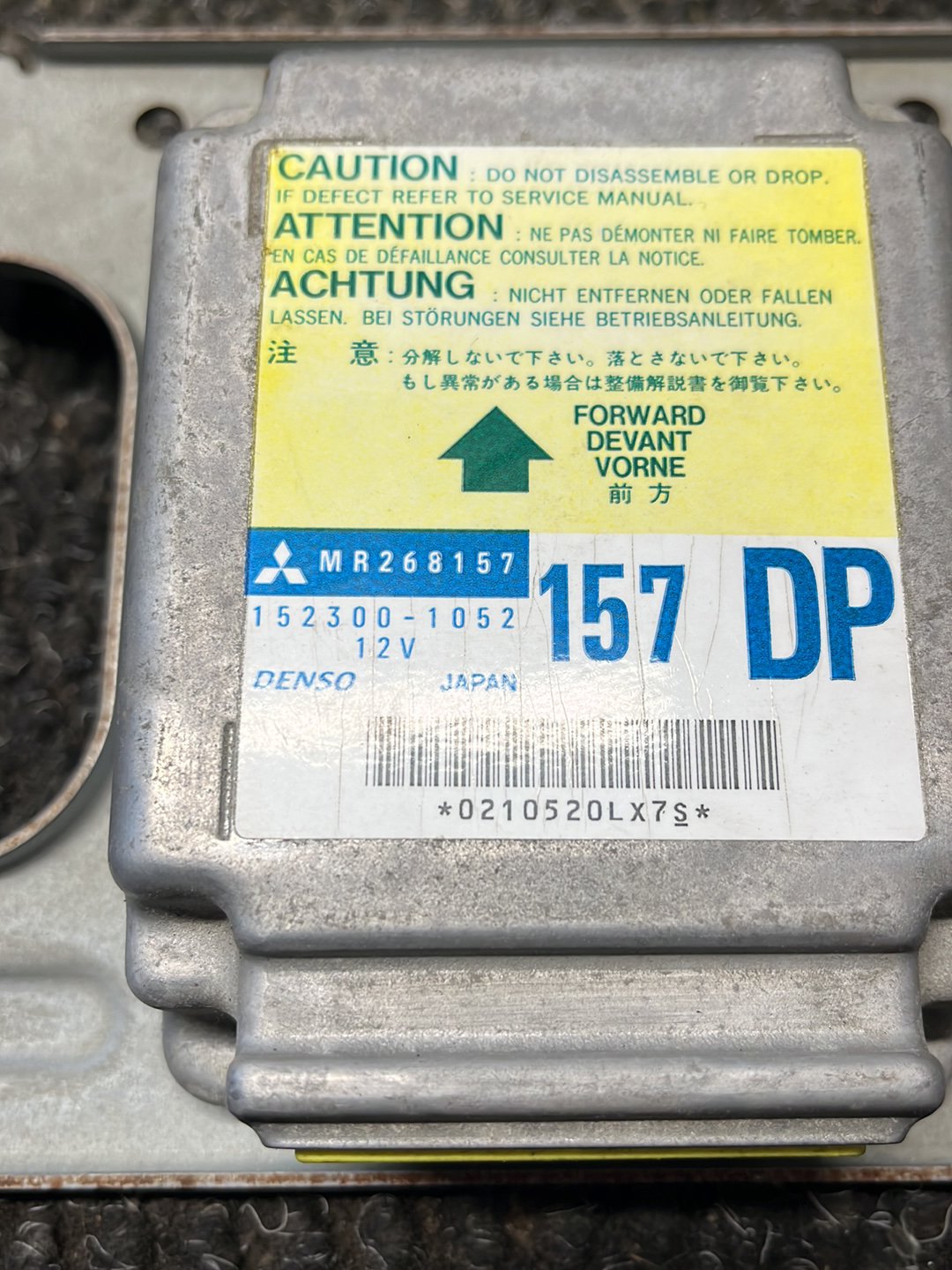 1994-1999 Mitsubishi Pajero II V2*C- SRS Control Module- (TAG9690)