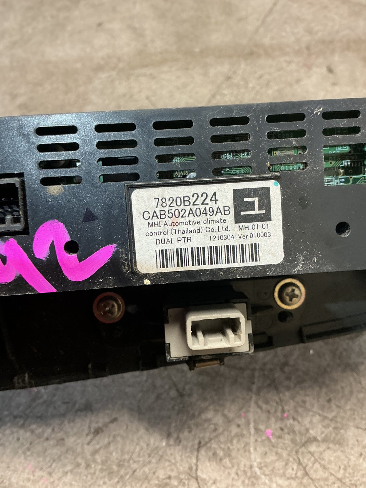 2021 Mitsubishi Outlander GF8- Heater/AC Controls- (TAG16844)