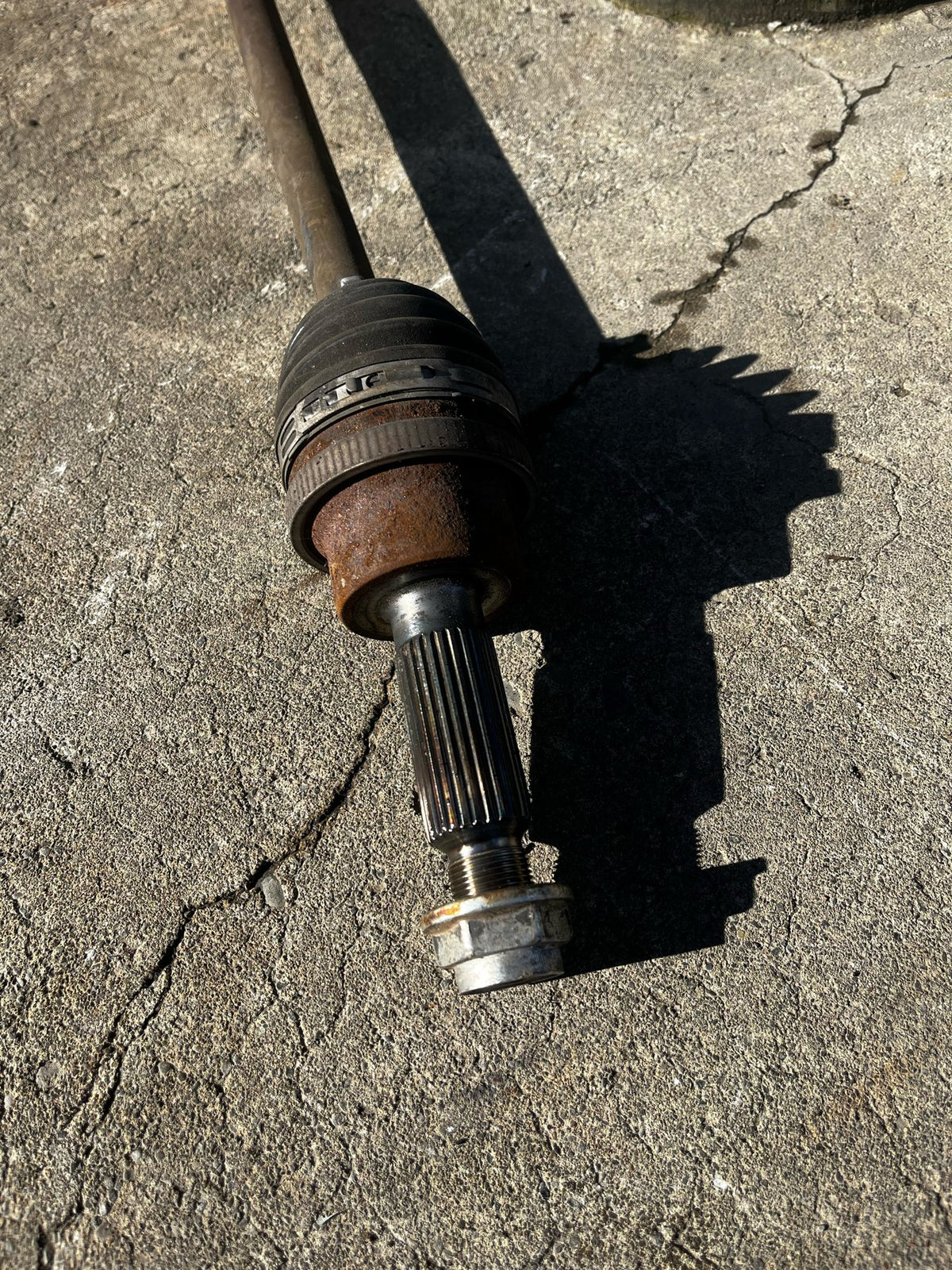 2013 Ford Kuga- Left Rear Drive Axle- (TAG8556)