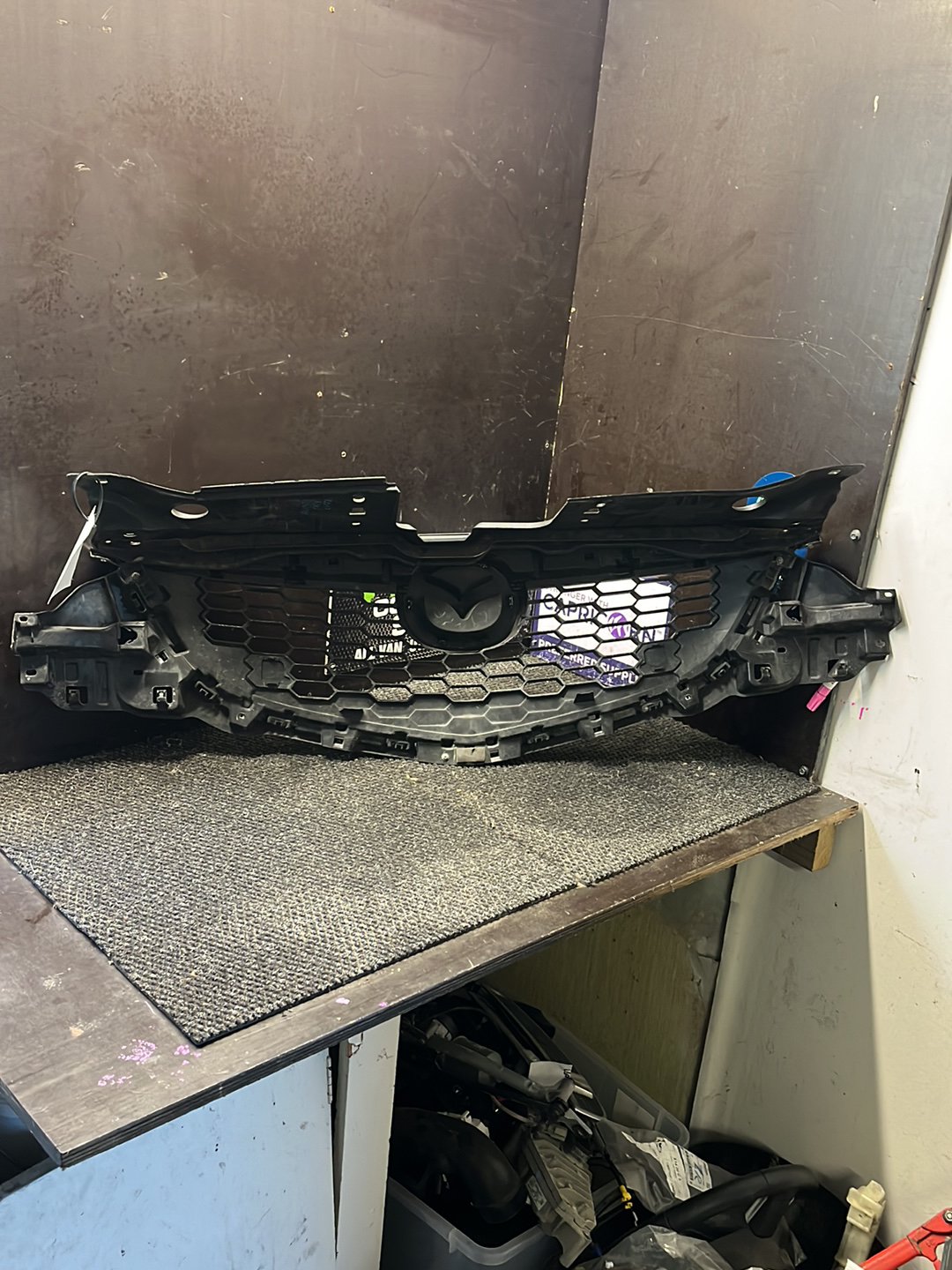 2012 Mazda CX-5- Grille- (TAG8989)