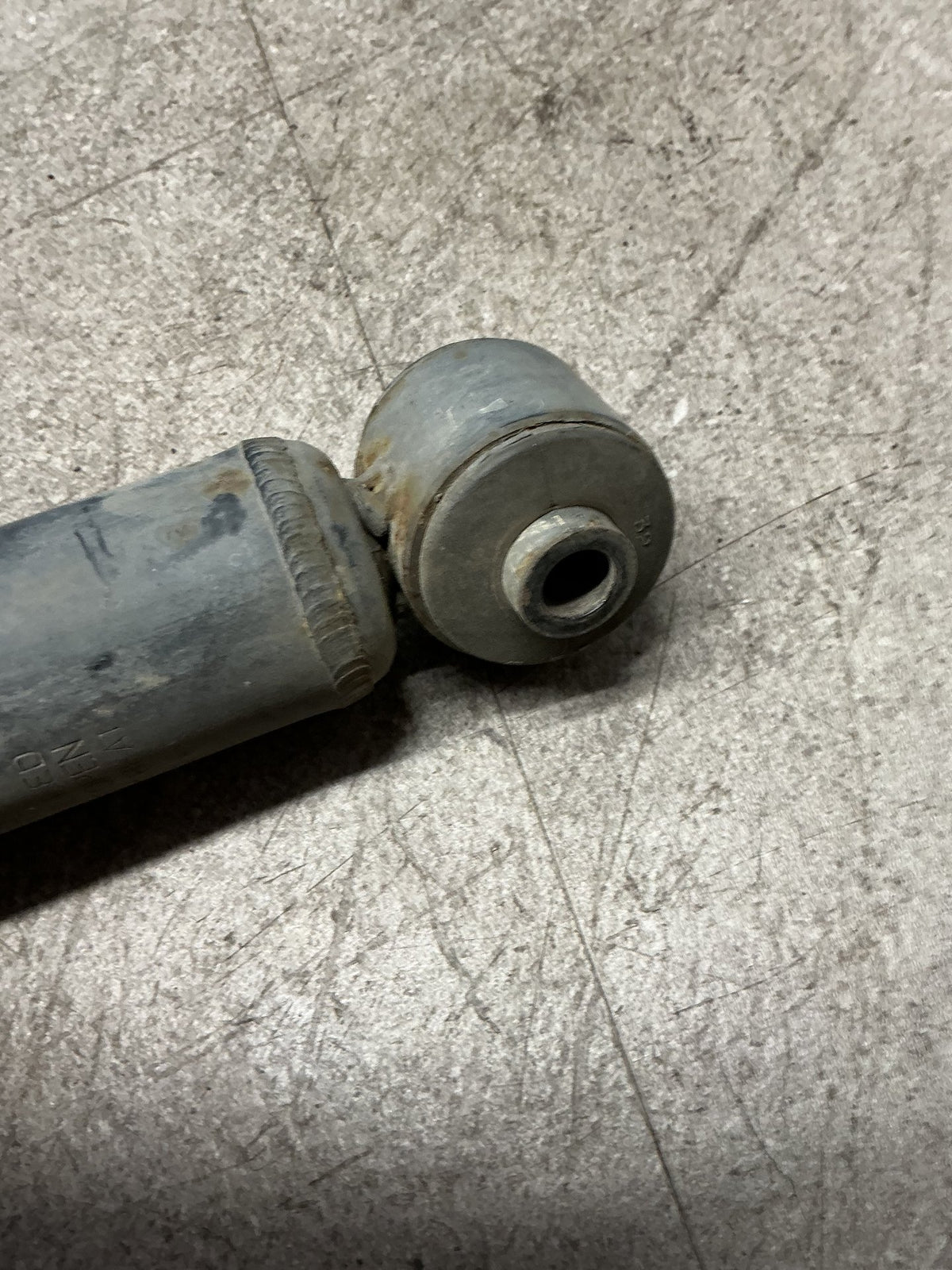 2007 Mitsubishi Delica CV5W- Right Rear Shock Absorber- (TAG15249)