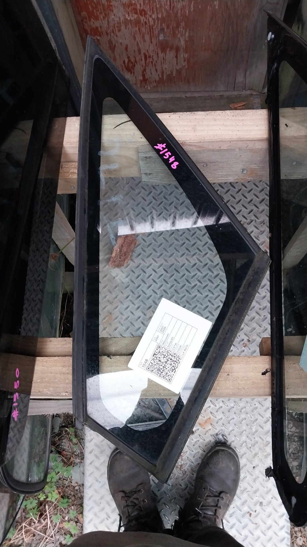 2007 Mitsubishi Delica D5 CV*W- Left Front Quarter Door Glass- (TAG1548) PN: LFM213