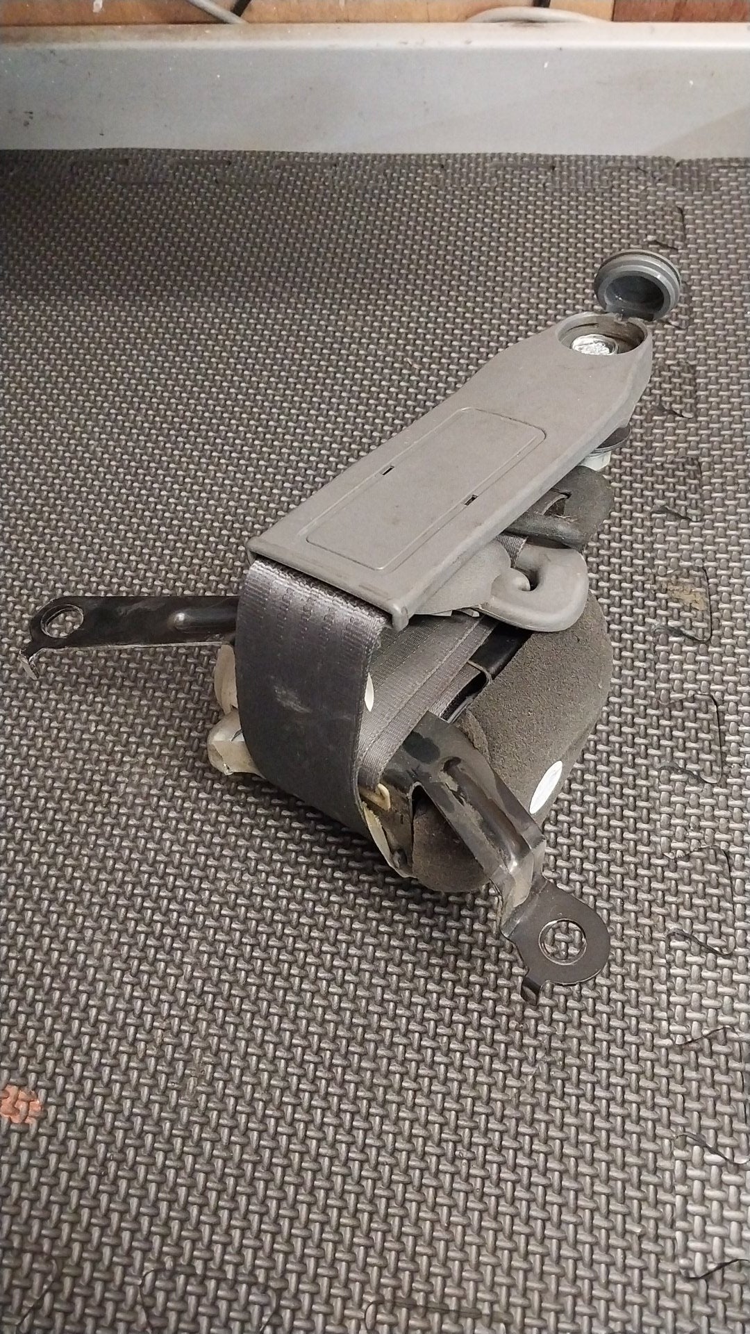 2006-2011 Mazda BT-50 CD UNY0E- Left Front Seat Belt- (TAG294)
