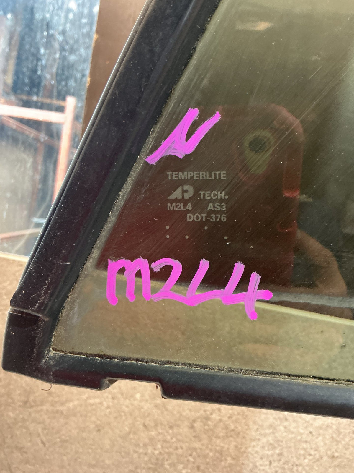 1993-1998 Isuzu Wizard UCS UCS69 - Right Rear Quarter Door Glass - (TAG18783)