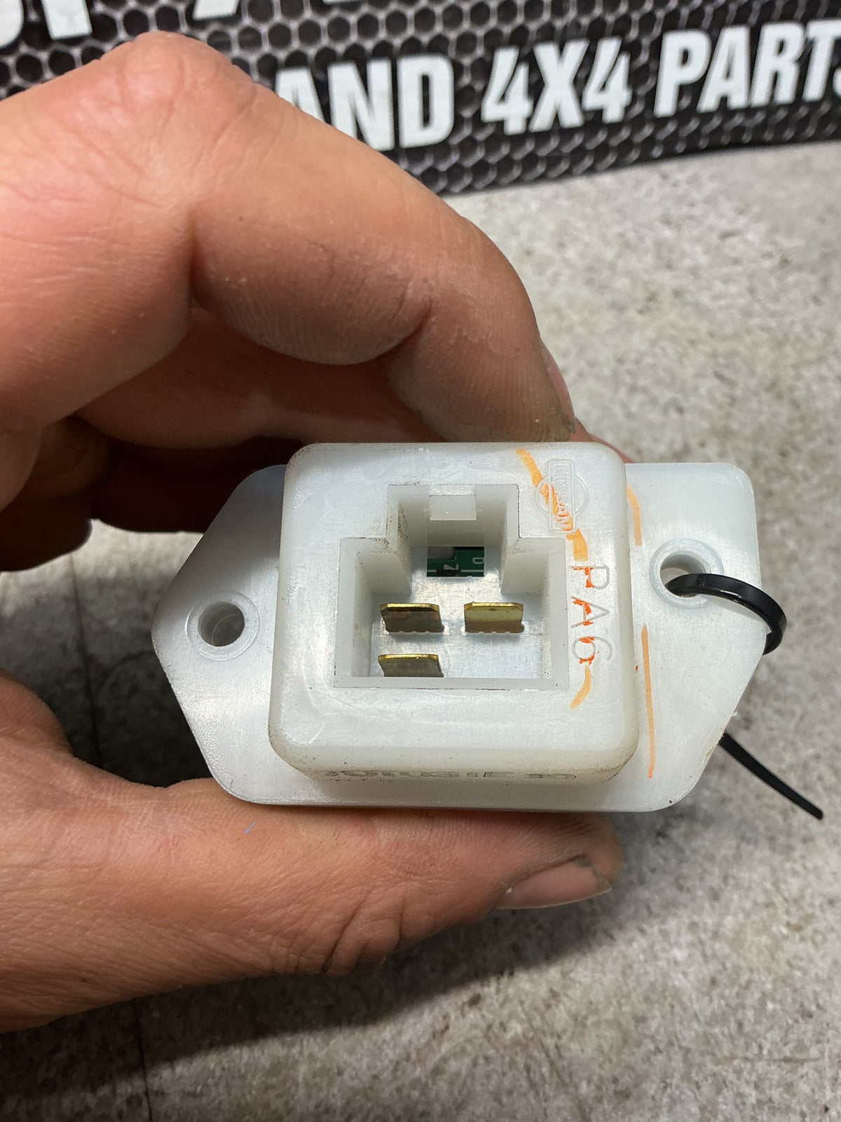 2011 Nissan X-Trail T31 NT31- Heater Fan Resistor- (TAG14051)