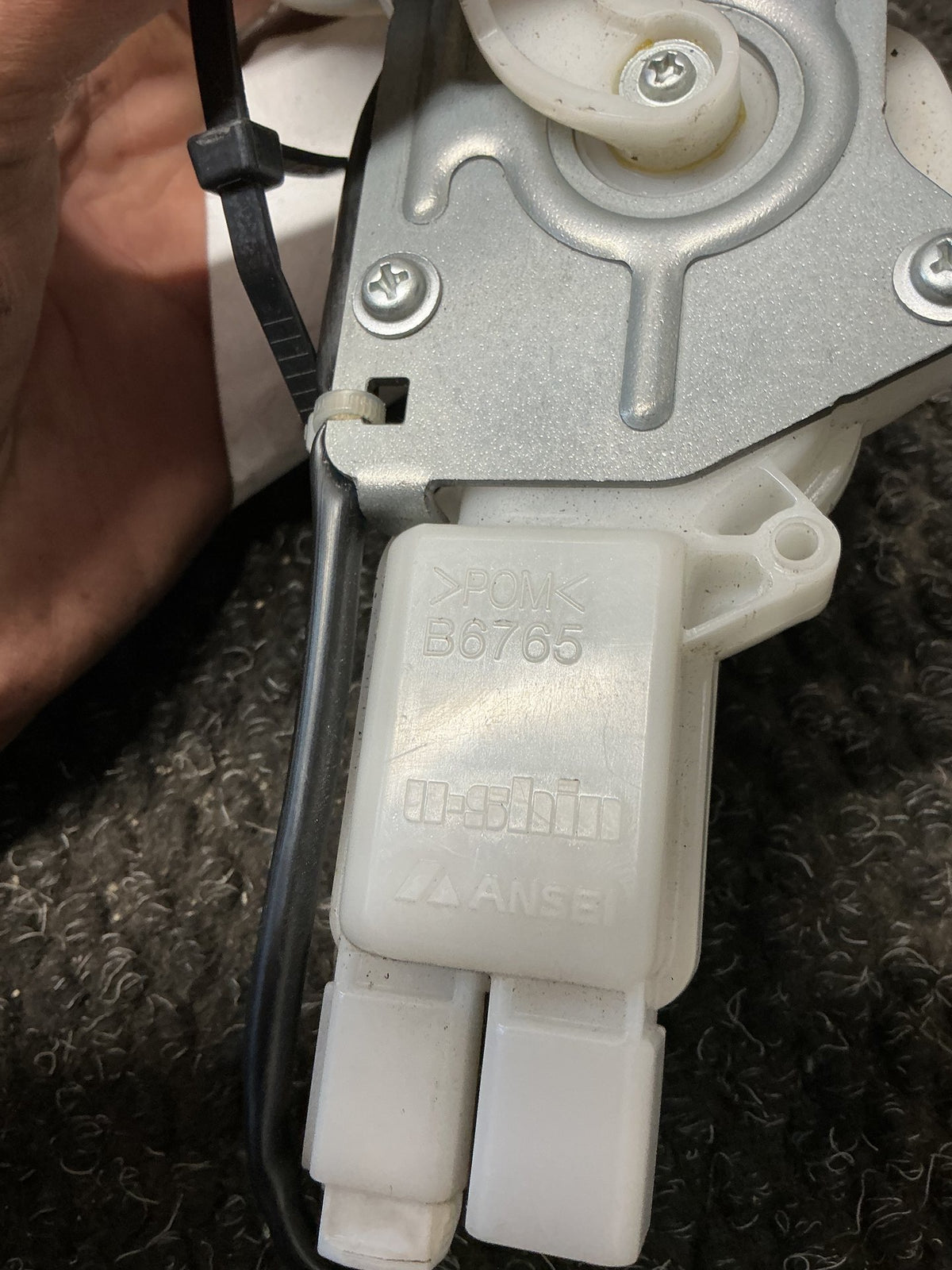 2007 Suzuki SX4 1W121- Tailgate Lock Actuator- (TAG10645)
