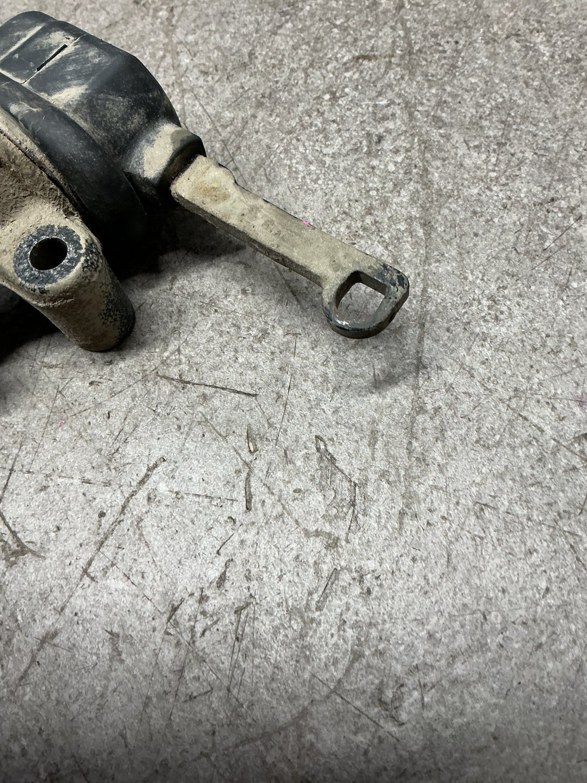2009 Suzuki Jimny SN- Brake Proportioning Valve- (TAG14135)