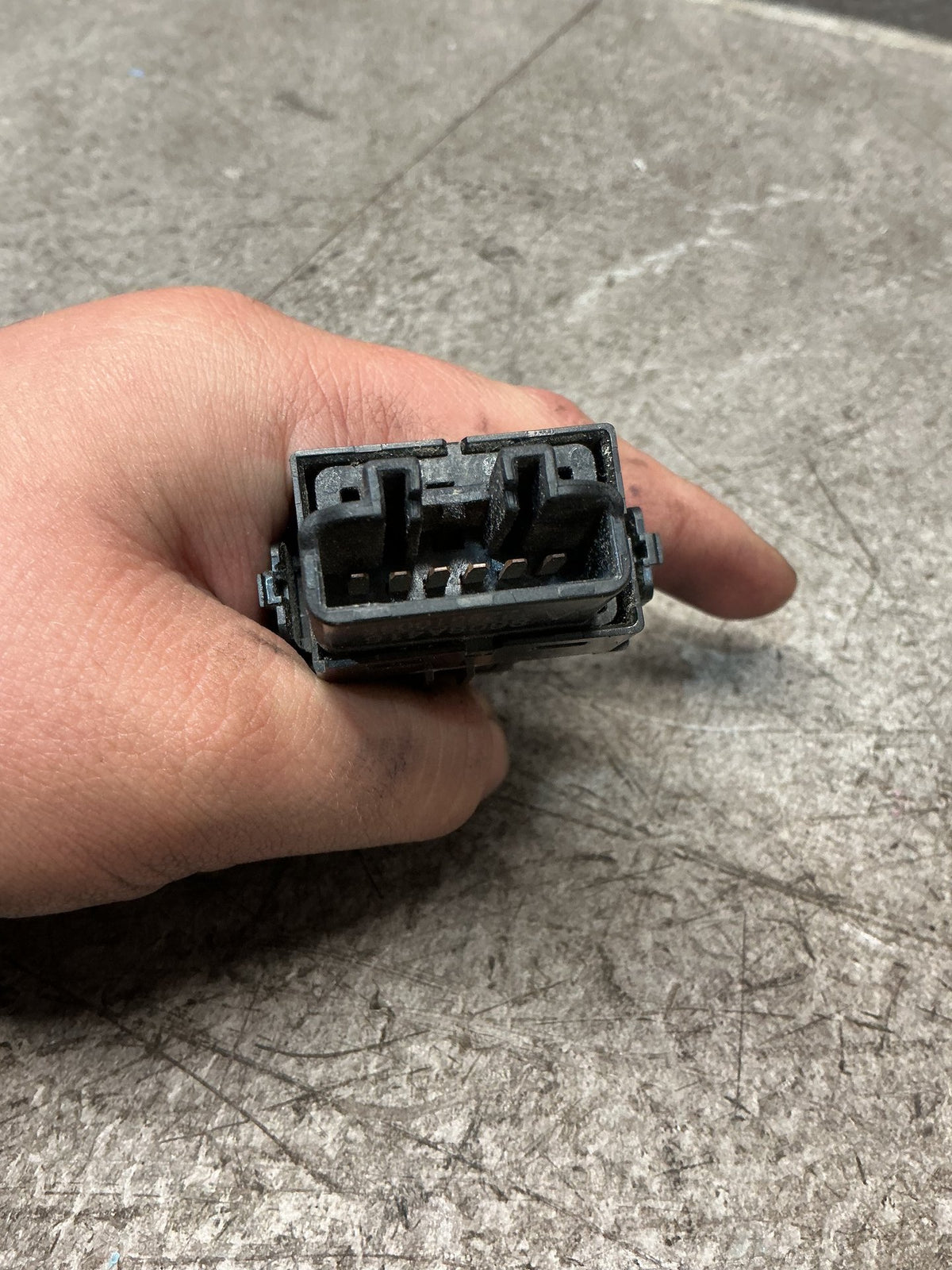 2012-2020 Mitsubishi Outlander GF*W GF GF8 - Left Front Window Switch - (TAG18737)