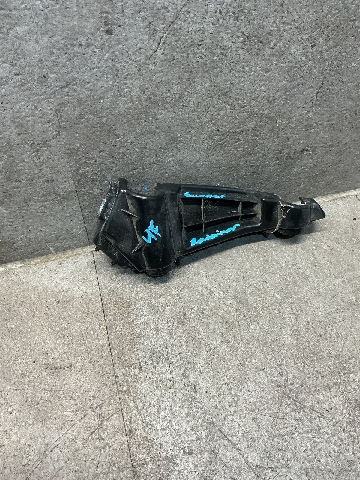 2021 MG ZS - Left Front Bumper Retainer - (TAG19384)