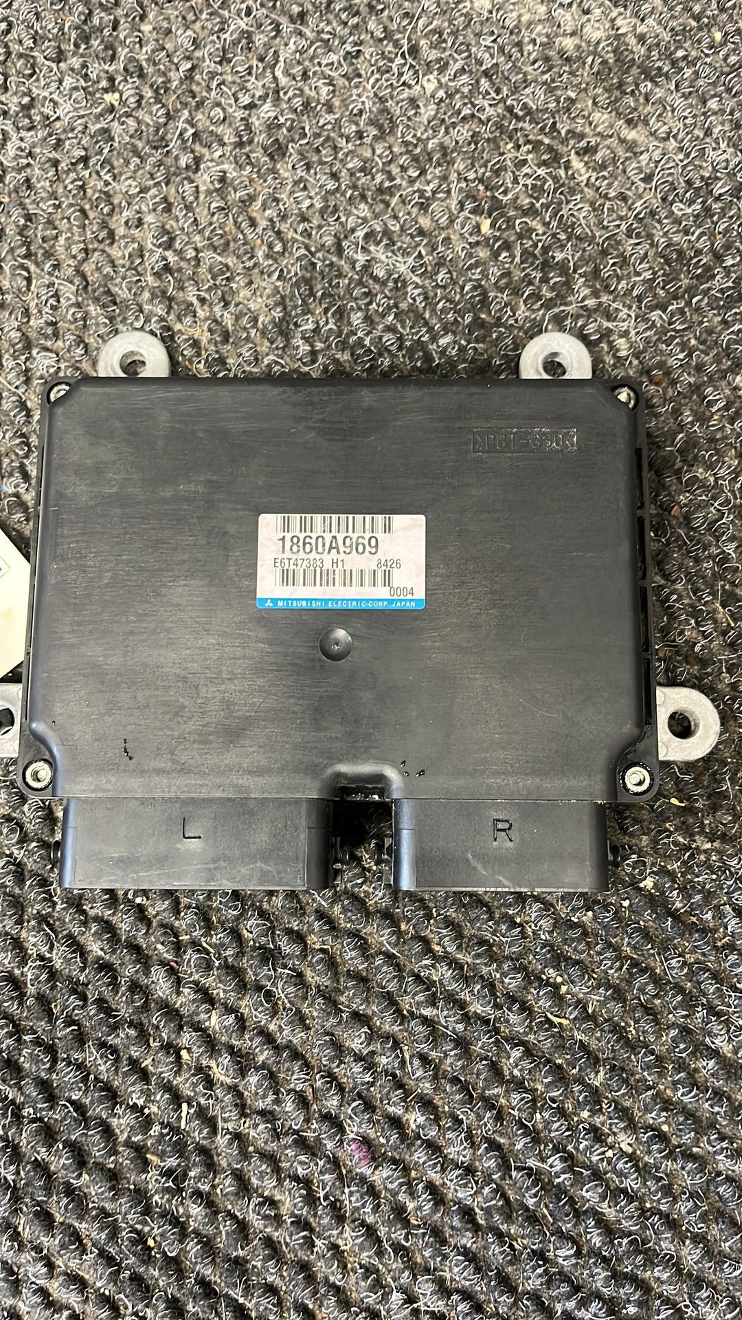 2005-2012 Mitsubishi Outlander II CW*W- ECU- (TAG5835)