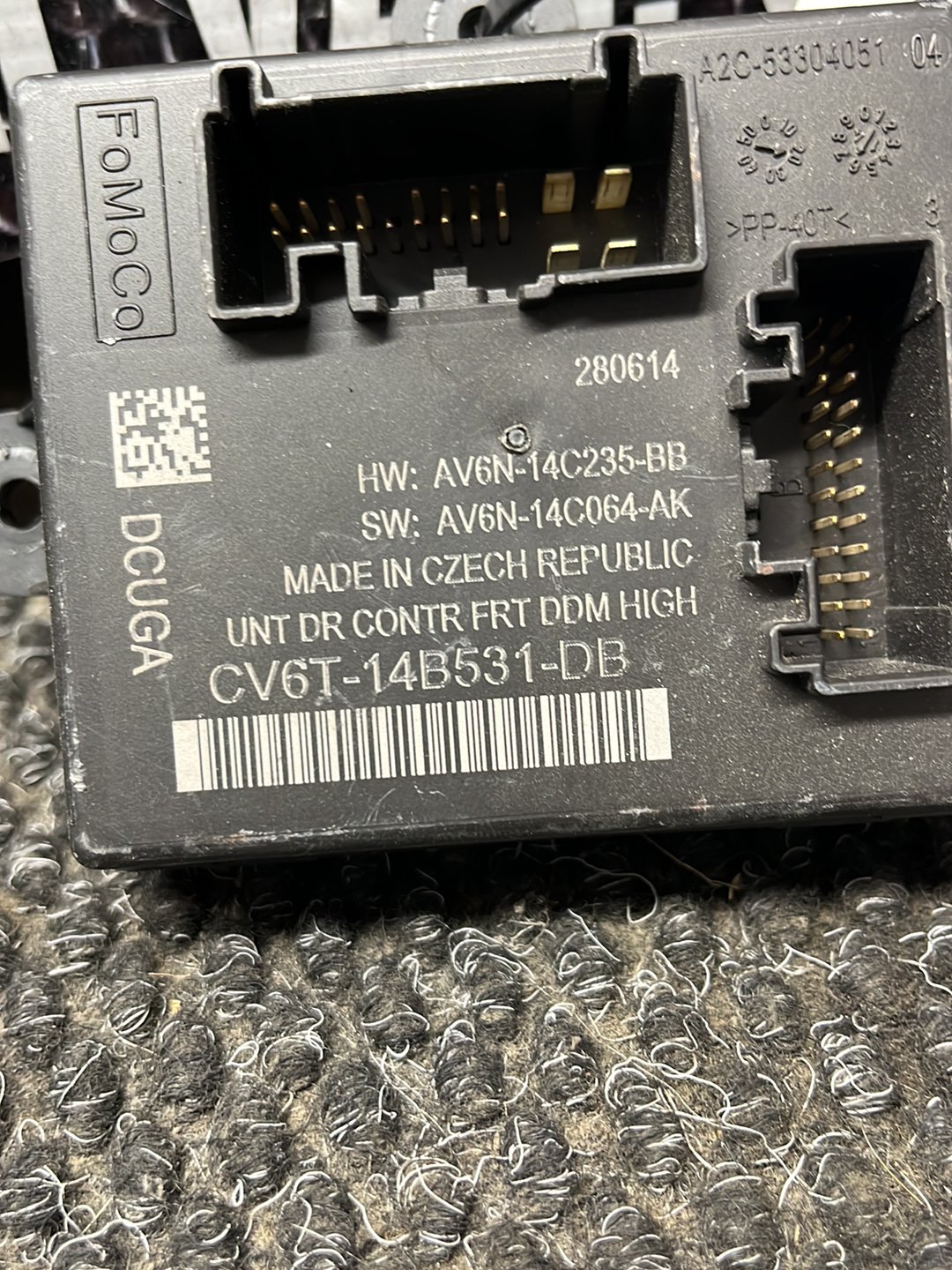 2015 Ford Kuga- Right Front Door Control Module- (TAG9140)
